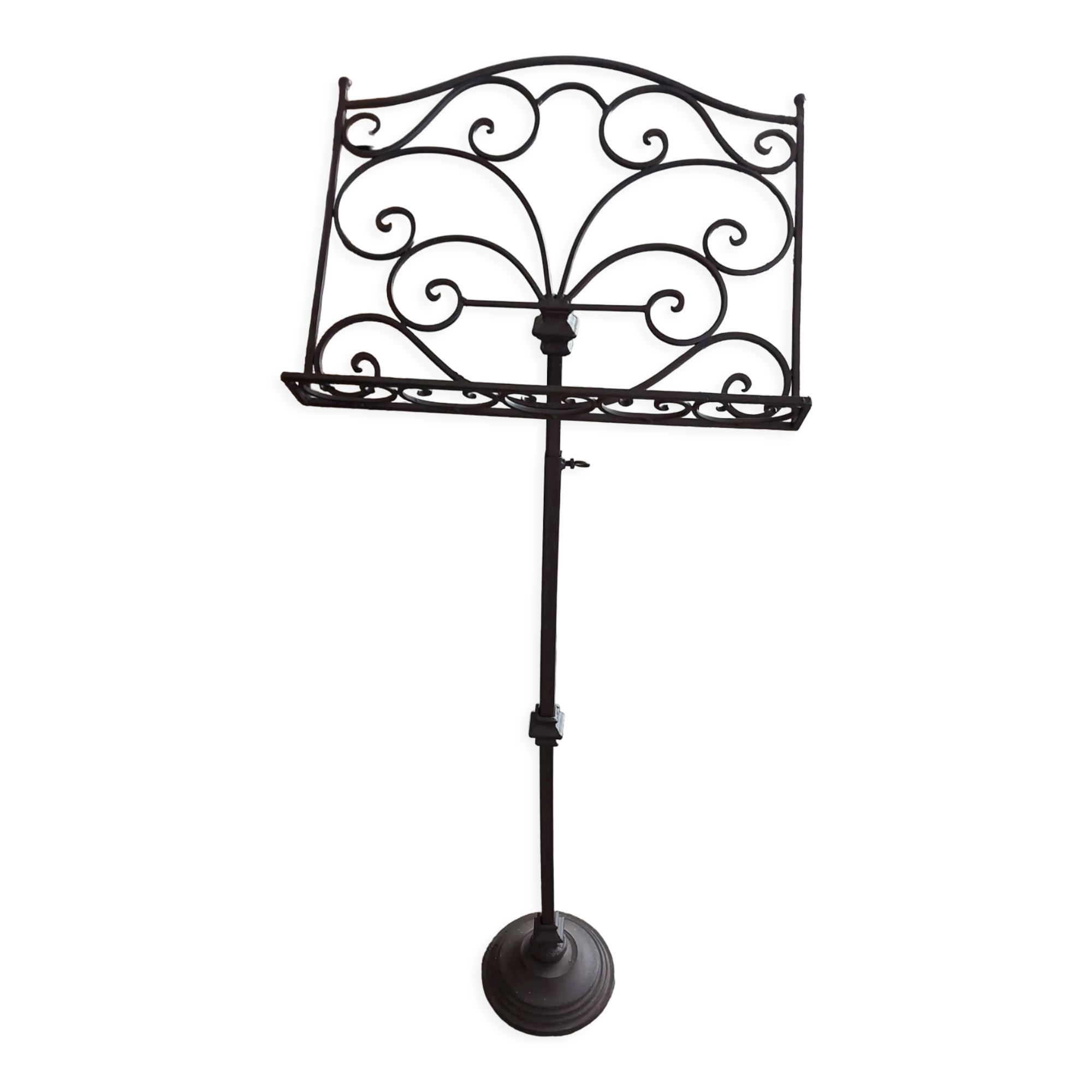 Wrought iron easel