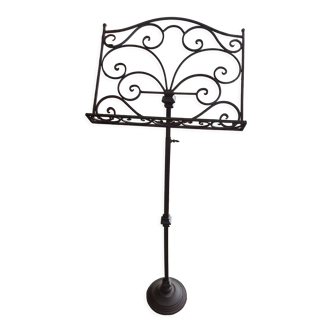 Wrought iron easel