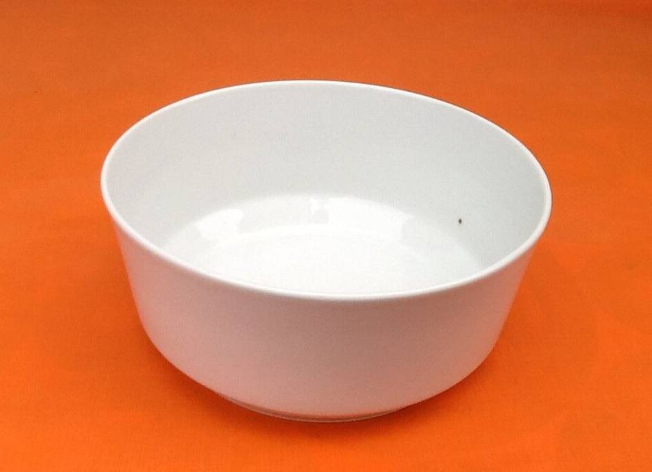 Salad bowl / vegetable dish white porcelain