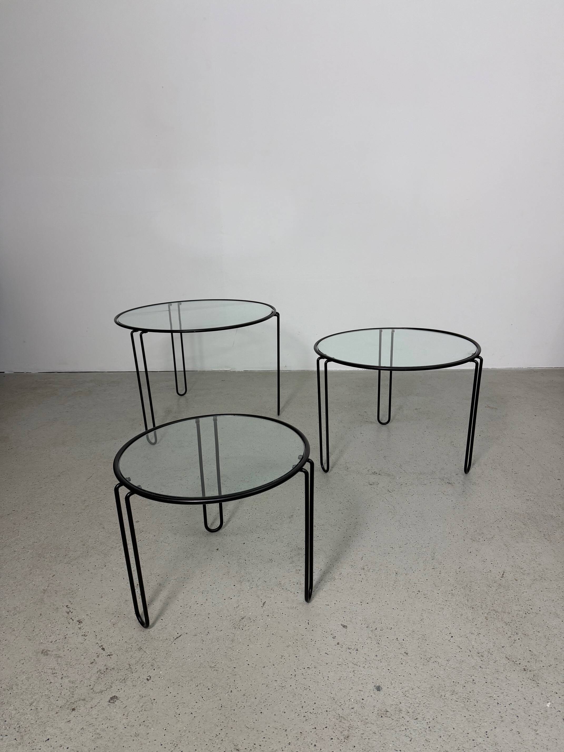 Set of 3 Minimalist Wire and Glass Nesting Tables, 1970s - 1980s