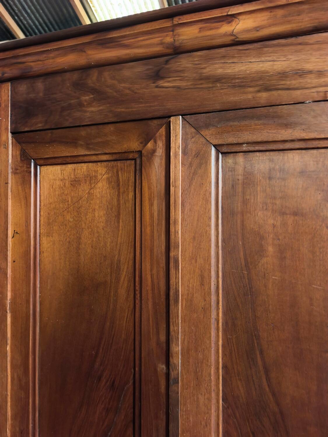 Antique linen cupboard in solid walnut from the 19th century – Louis Philippe