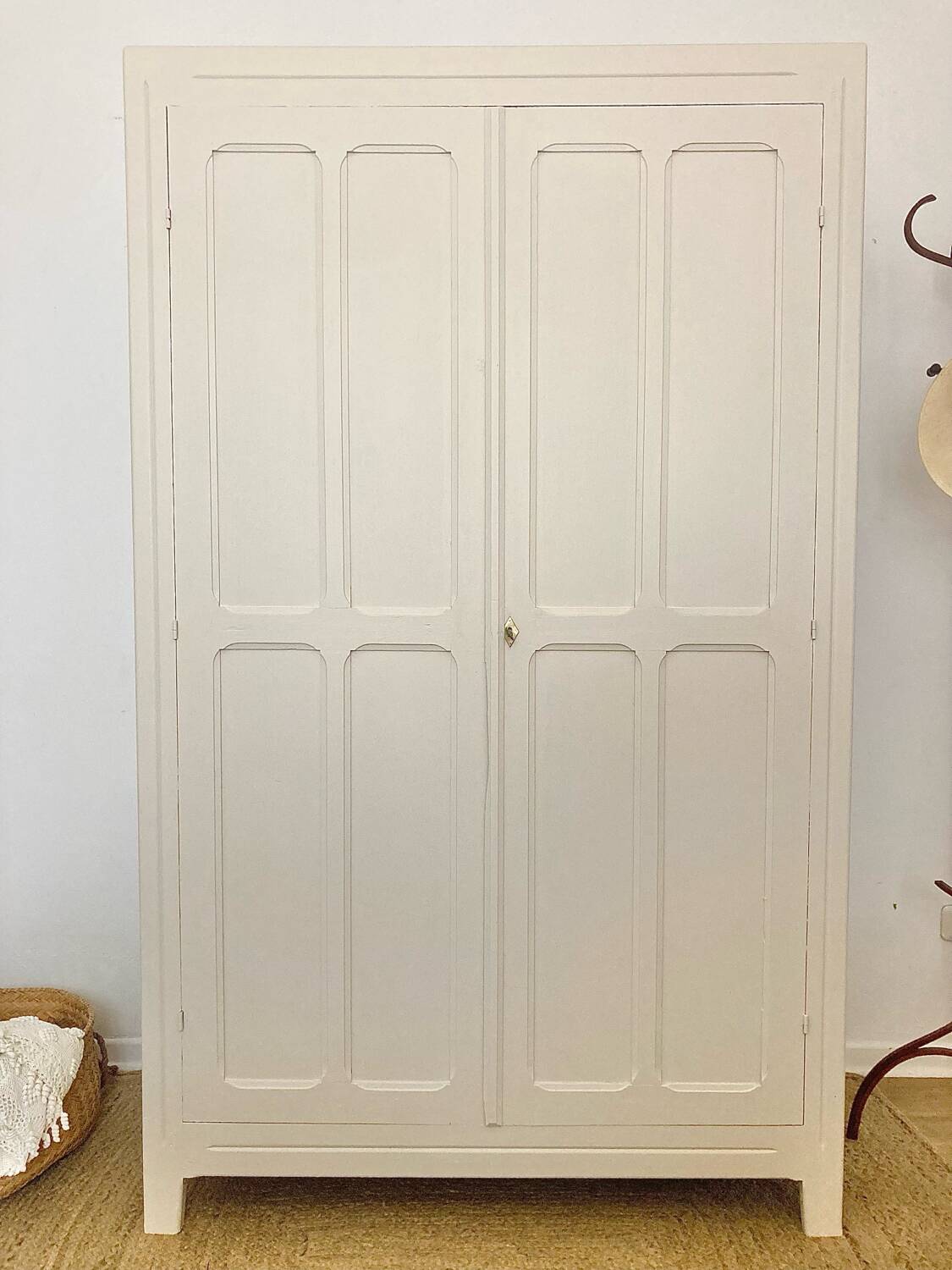 Armoire parisienne