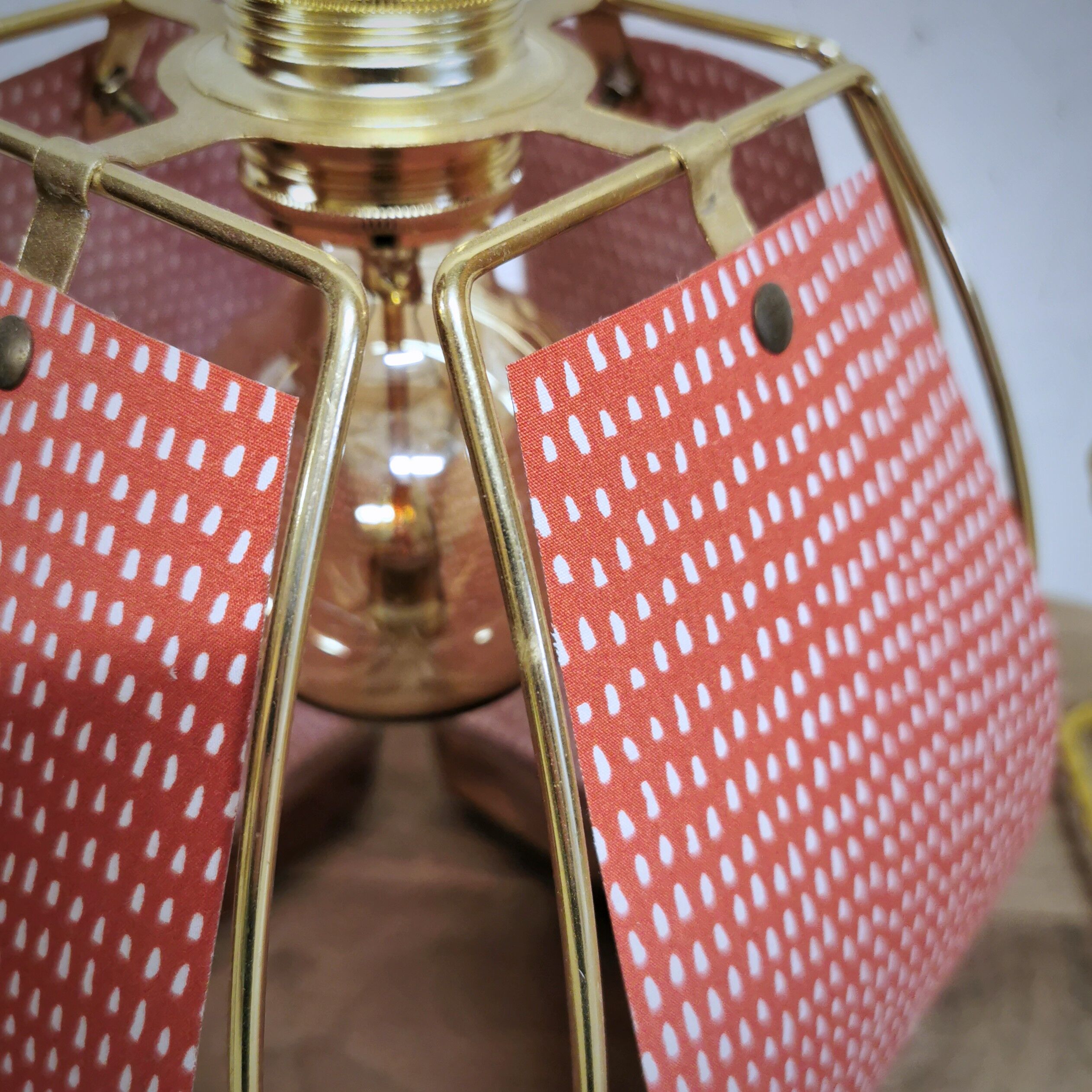 Suspension metal structure 4 panels