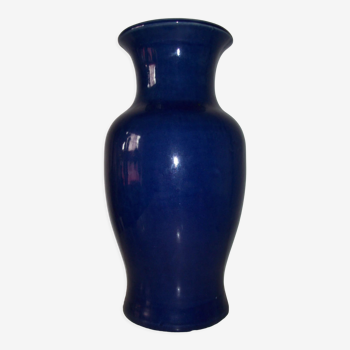 Ceramic vase