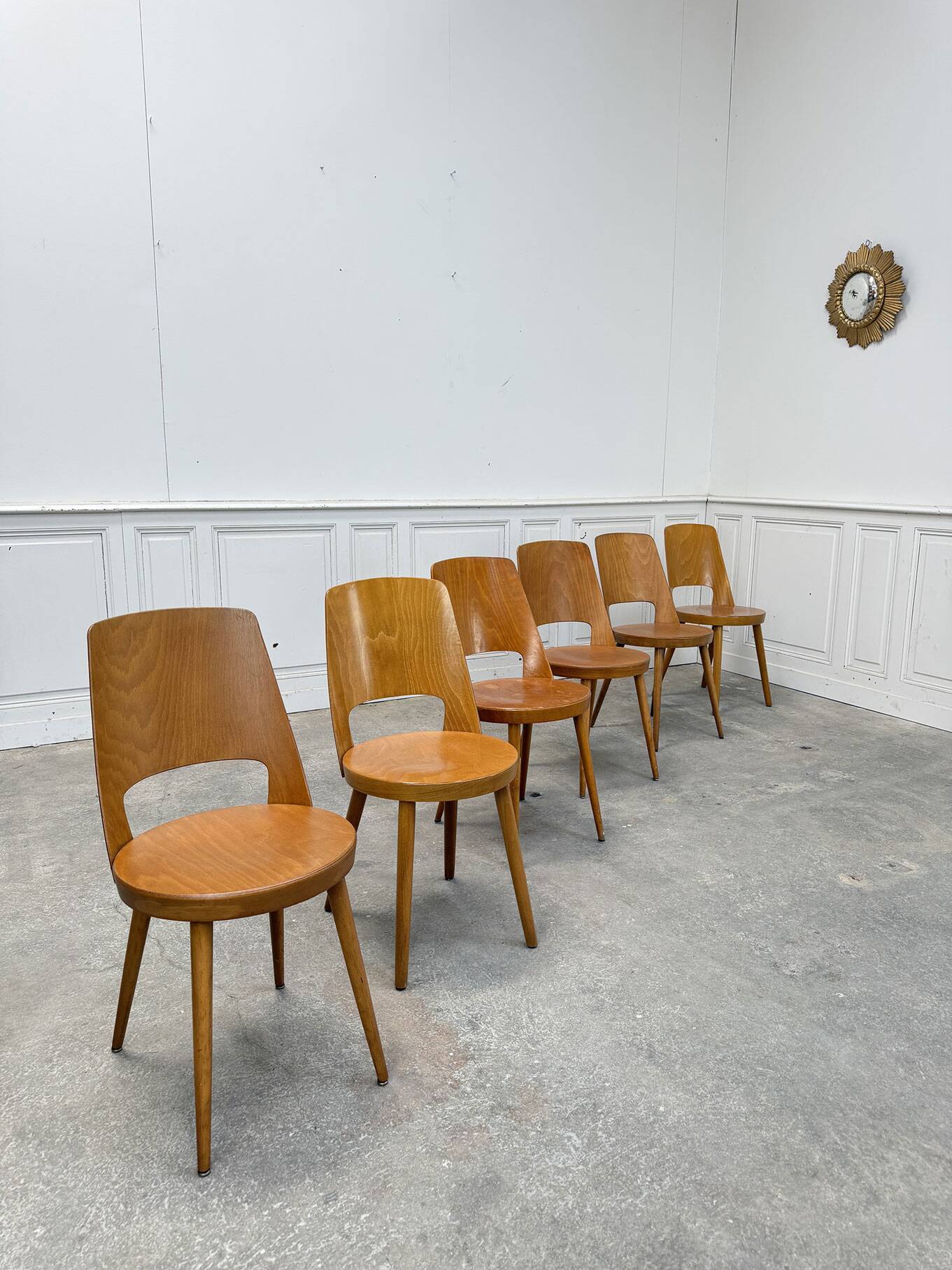 Suite de 6 chaises Baumann en hêtre