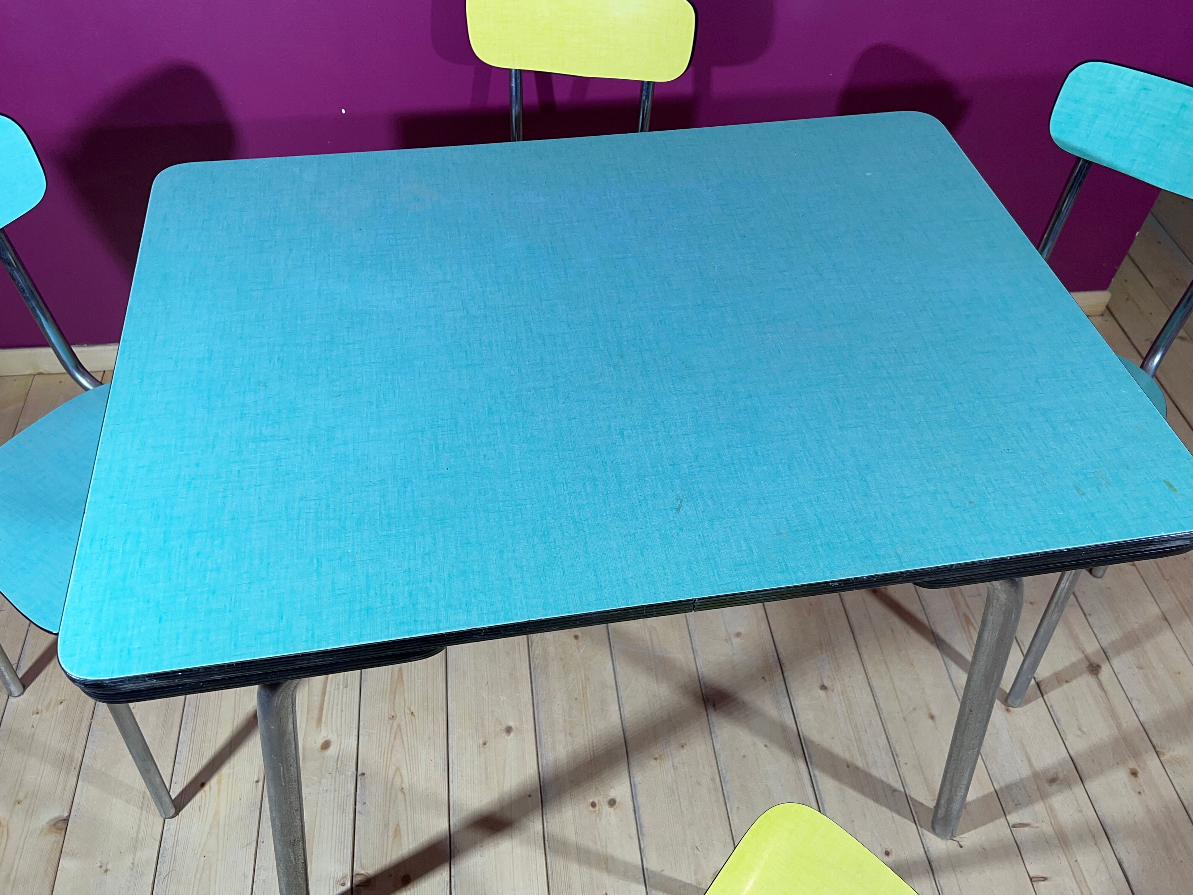 Formica table with extensions and 4 chairs 1950
