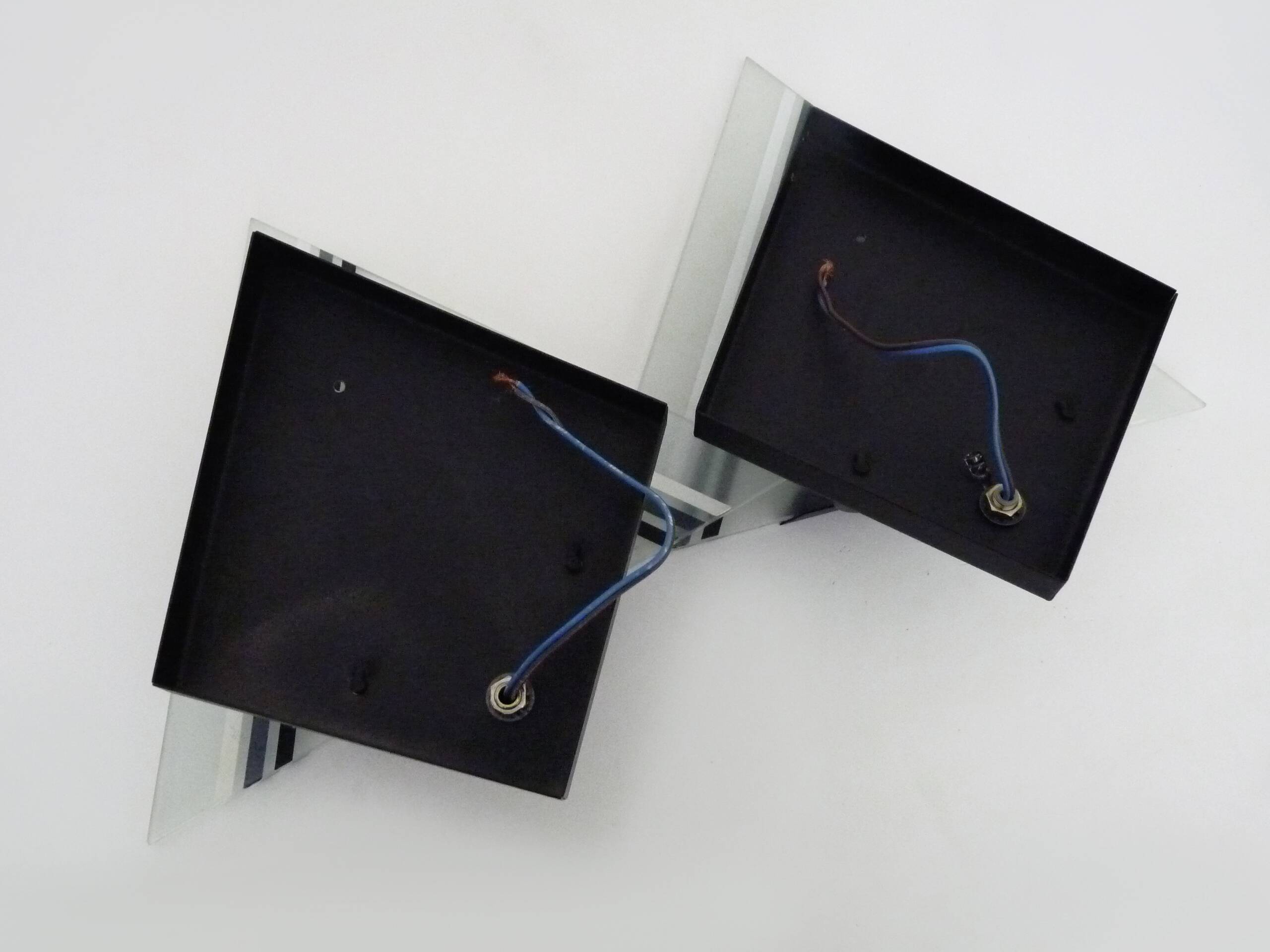 Pair of vintage Italian design metal wall lights from the 80s