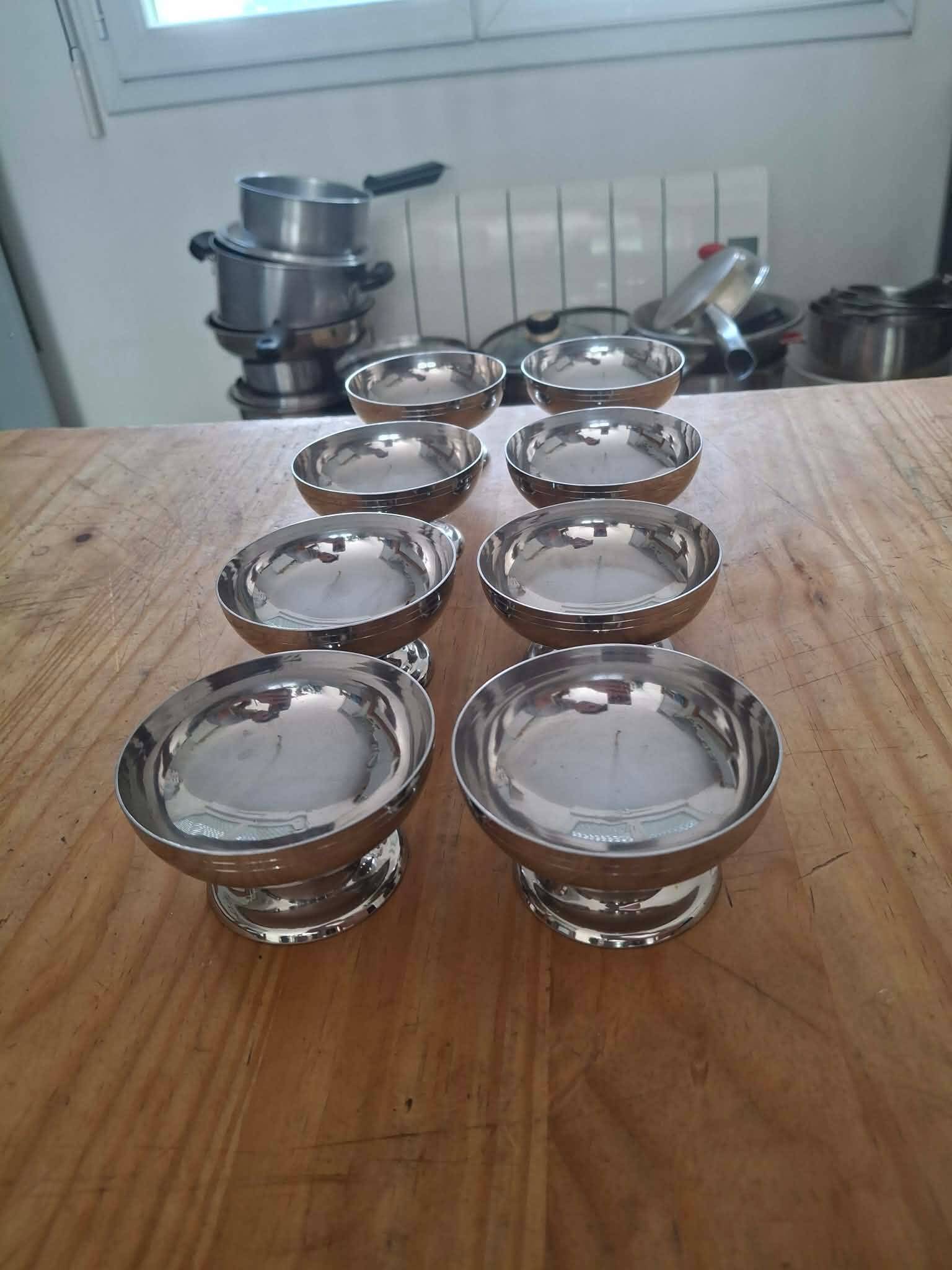 Set of 8 stainless steel ice cream bowls 18% - made in France