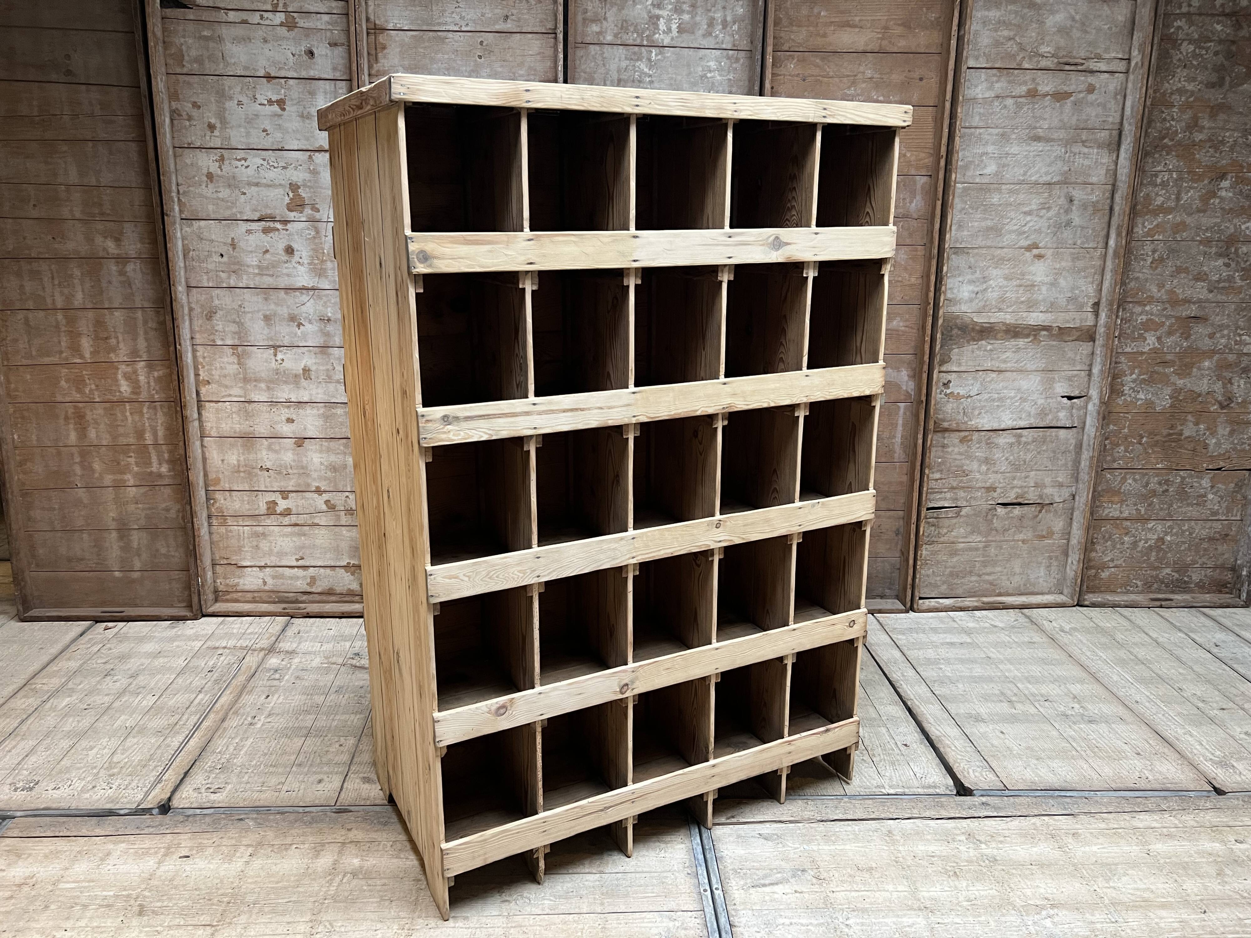 Double-sided locker craft furniture