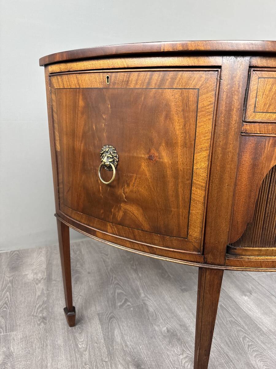 Half-moon buffet, Louis XVI style, 19th century