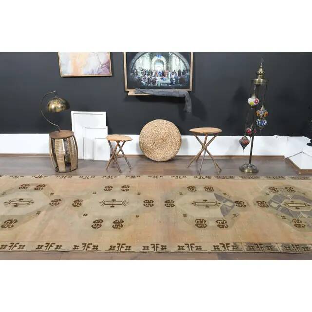 Tapis couloir en laine et coton fait main Oushak turc des années 1970, 137x404.