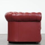 English cowhide Chesterfield 2.5-seater sofa in a stunning red colour