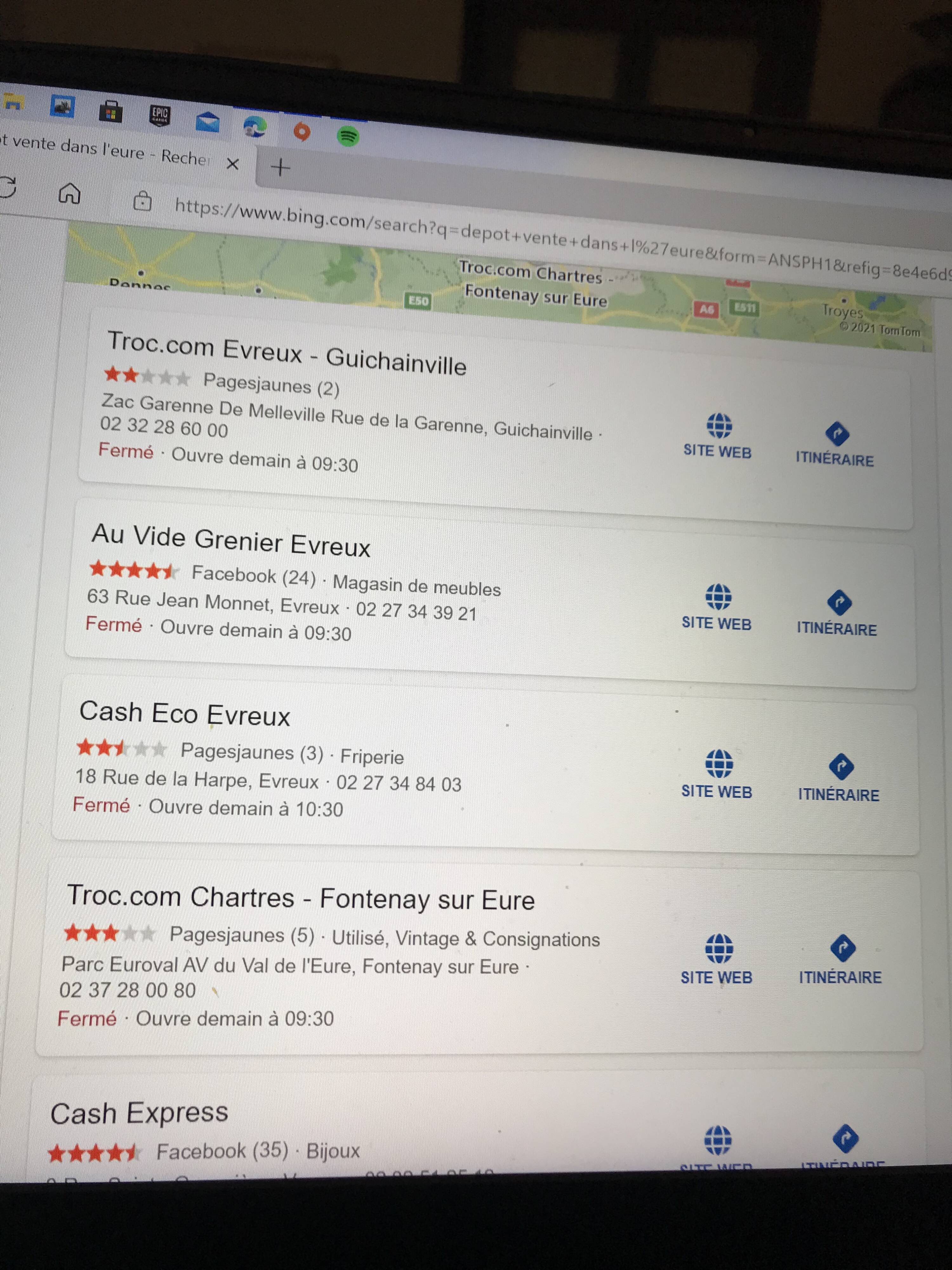 Flat plates (6)vintage model André