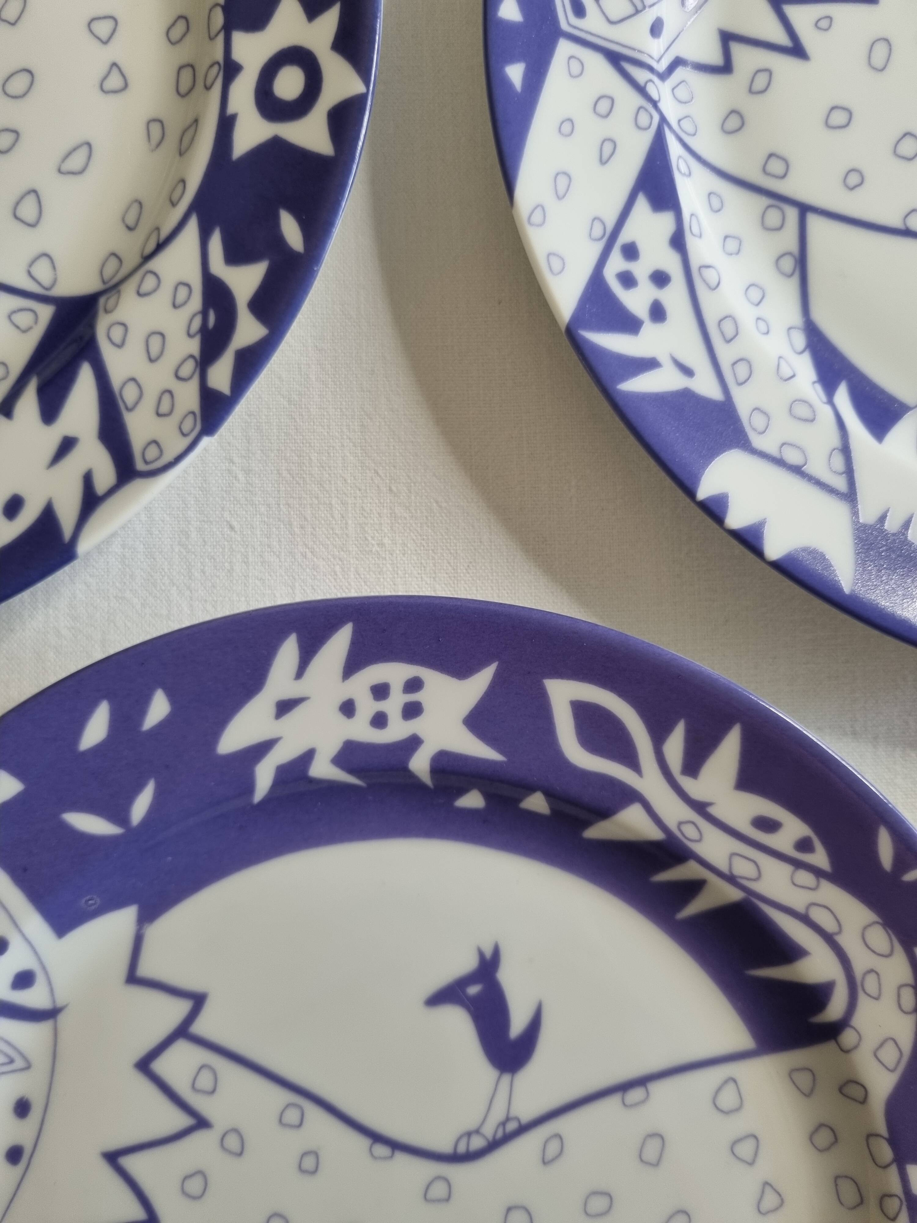 Service of 10 Plates, design by Yves Blayo Paris, 80s, 21 cm