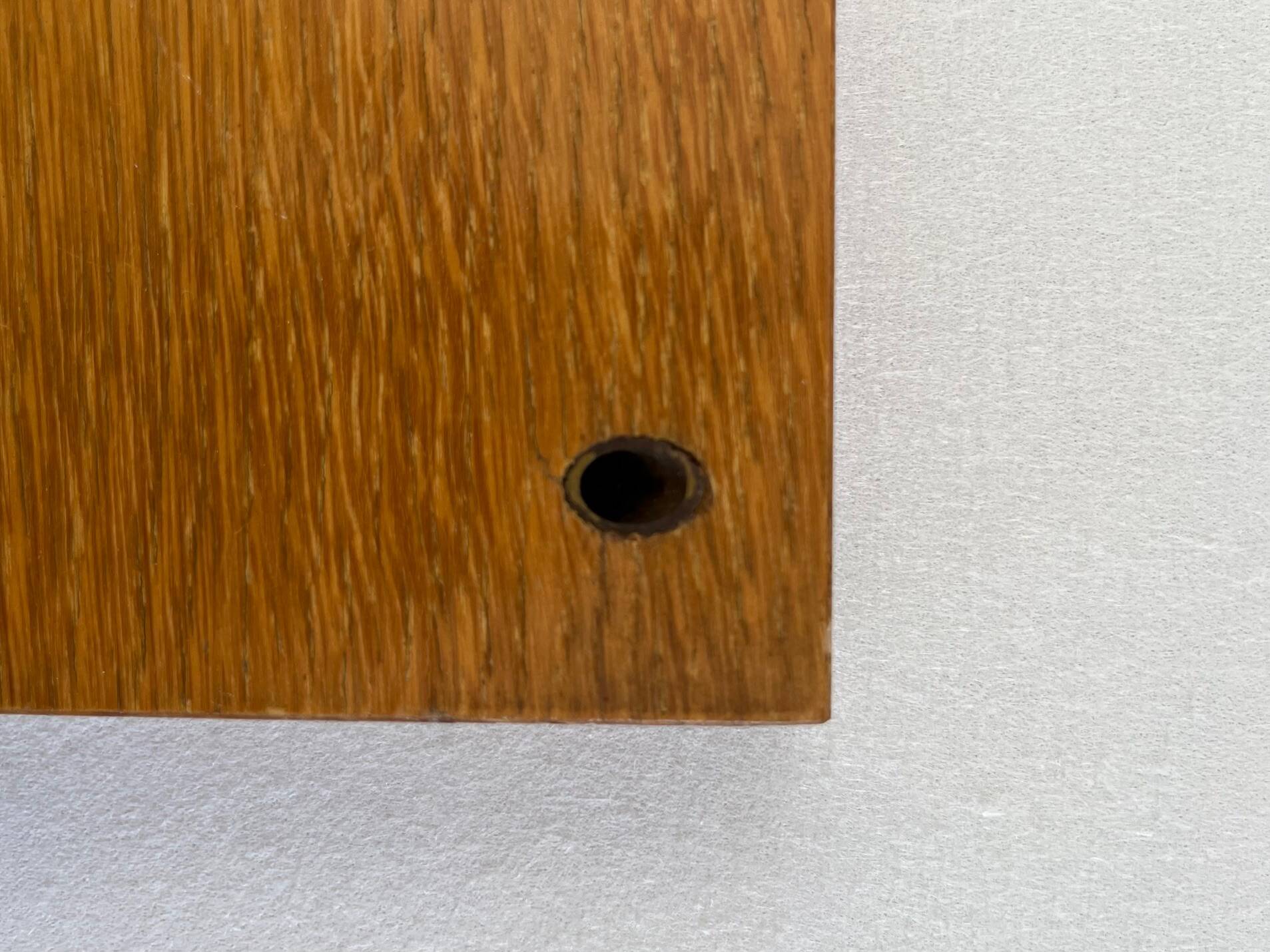 Scandinavian wall-mounted bookcase attributed to Poul Cadovius – 5 wooden shelves