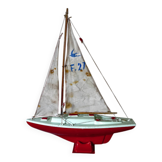 Giraud Sauveur F27 VP40 series basin sailboat