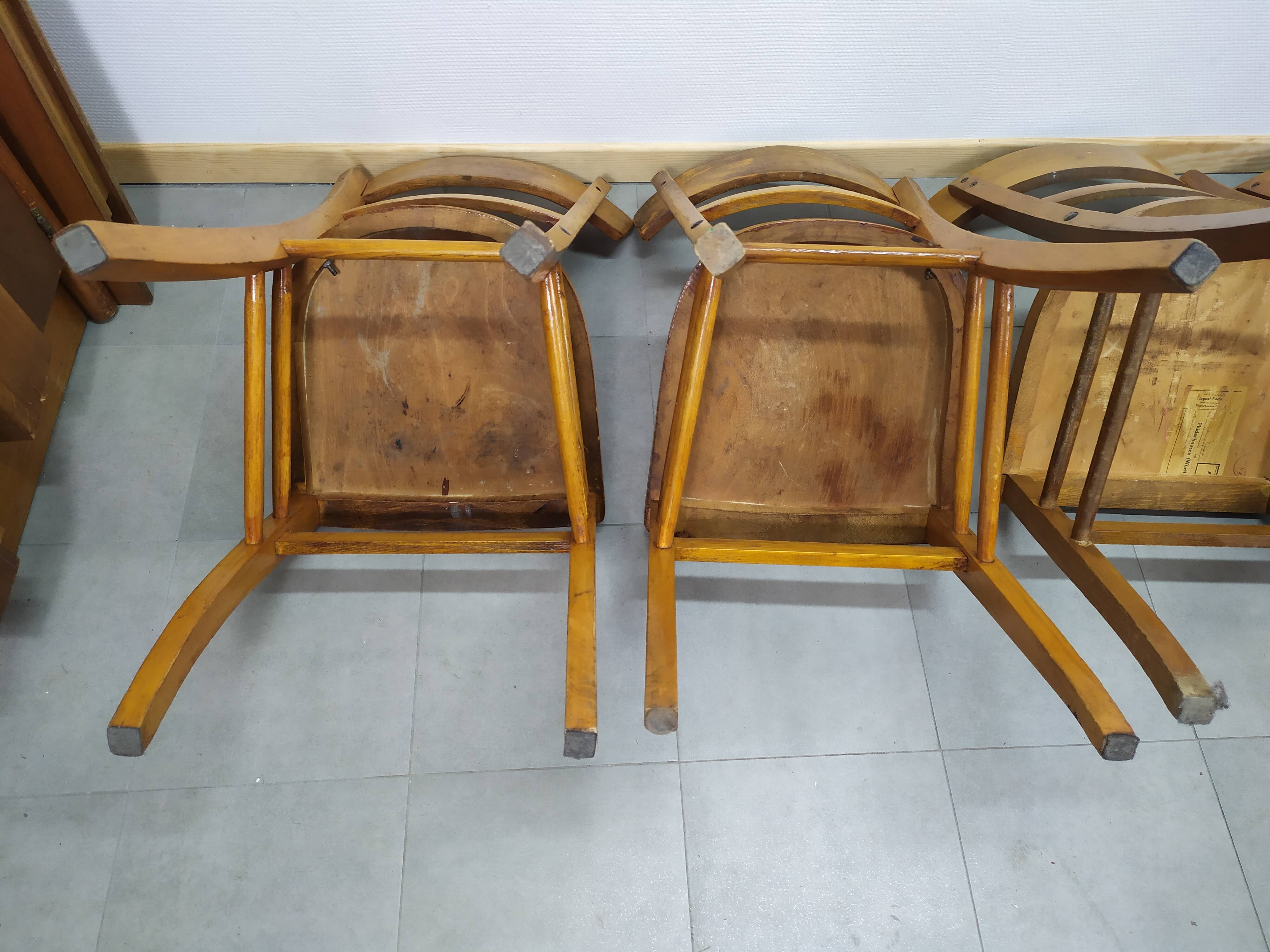 Set of 4 vintage wooden bistro chair