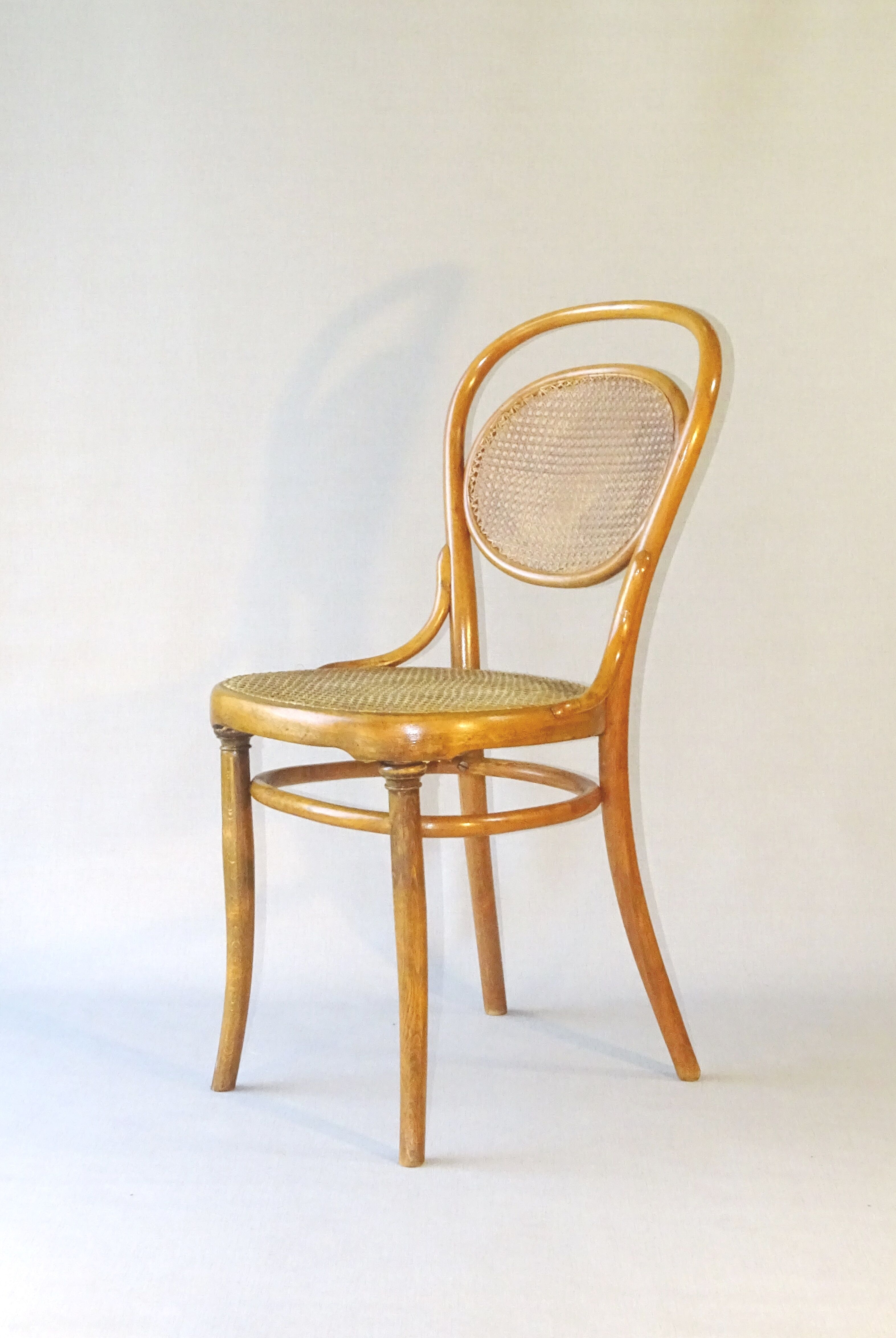 Thonet chair n°11 around 1890 new cannage, luxury model