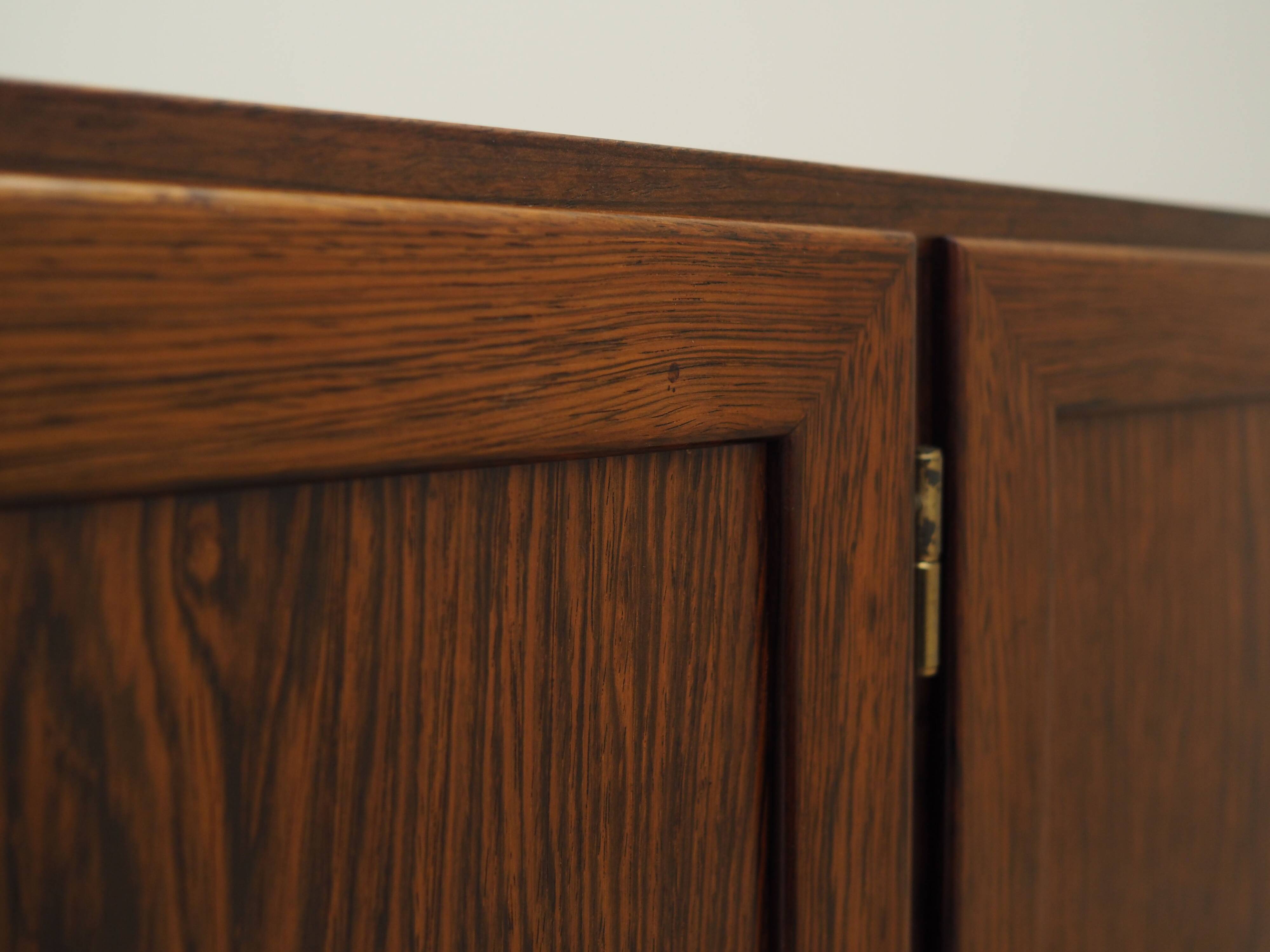 Enfilade en palissandre, design danois, années 1960, designer : Severin Hansen, produit