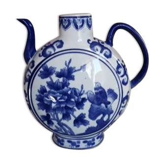 Chinese tea jar from moon bottle