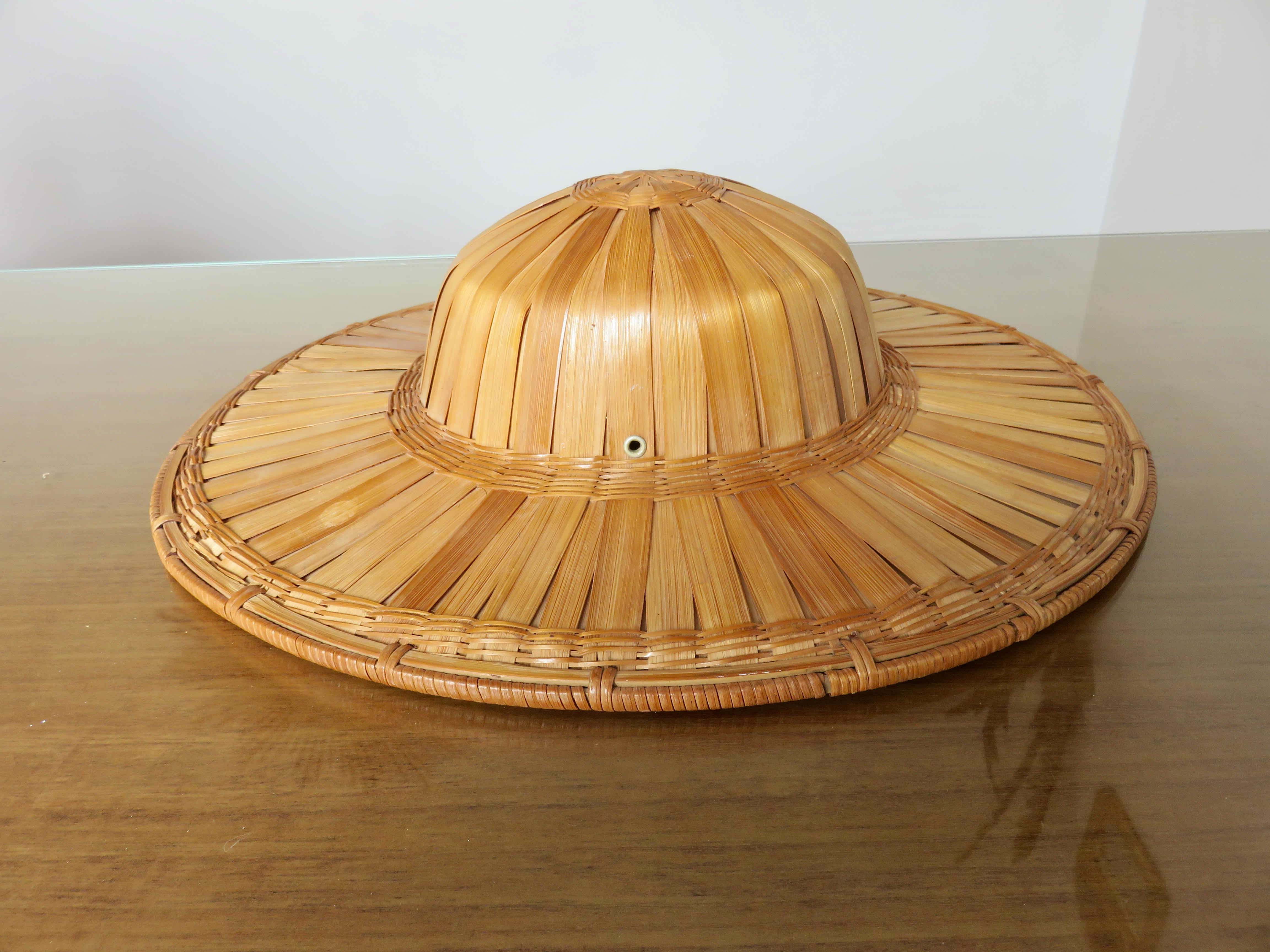 Hat, colonial helmet in bamboo 70s