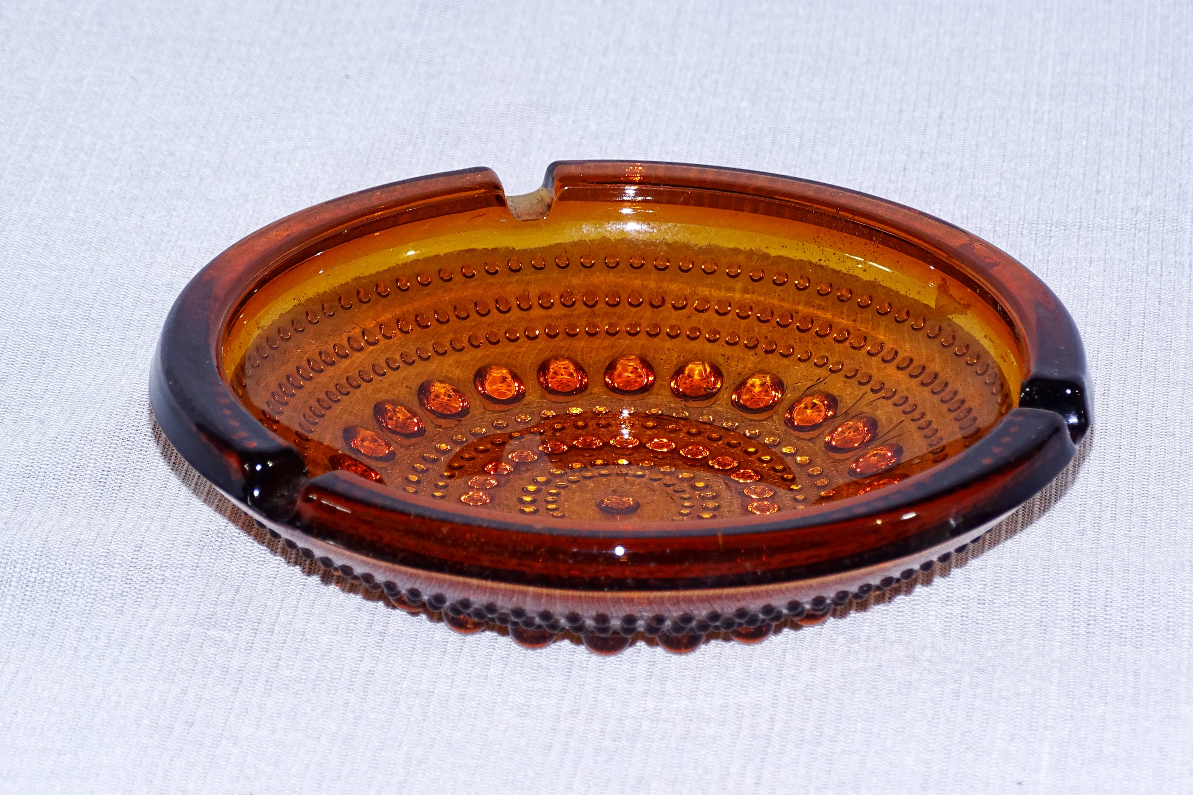 Old ashtray Luminarc