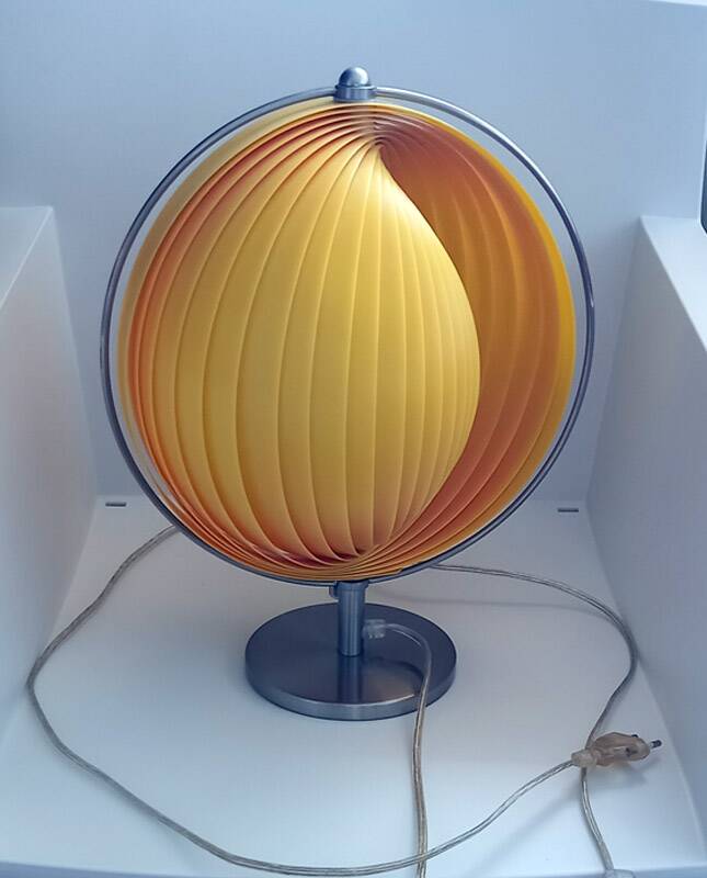 Lampe moon 1980.