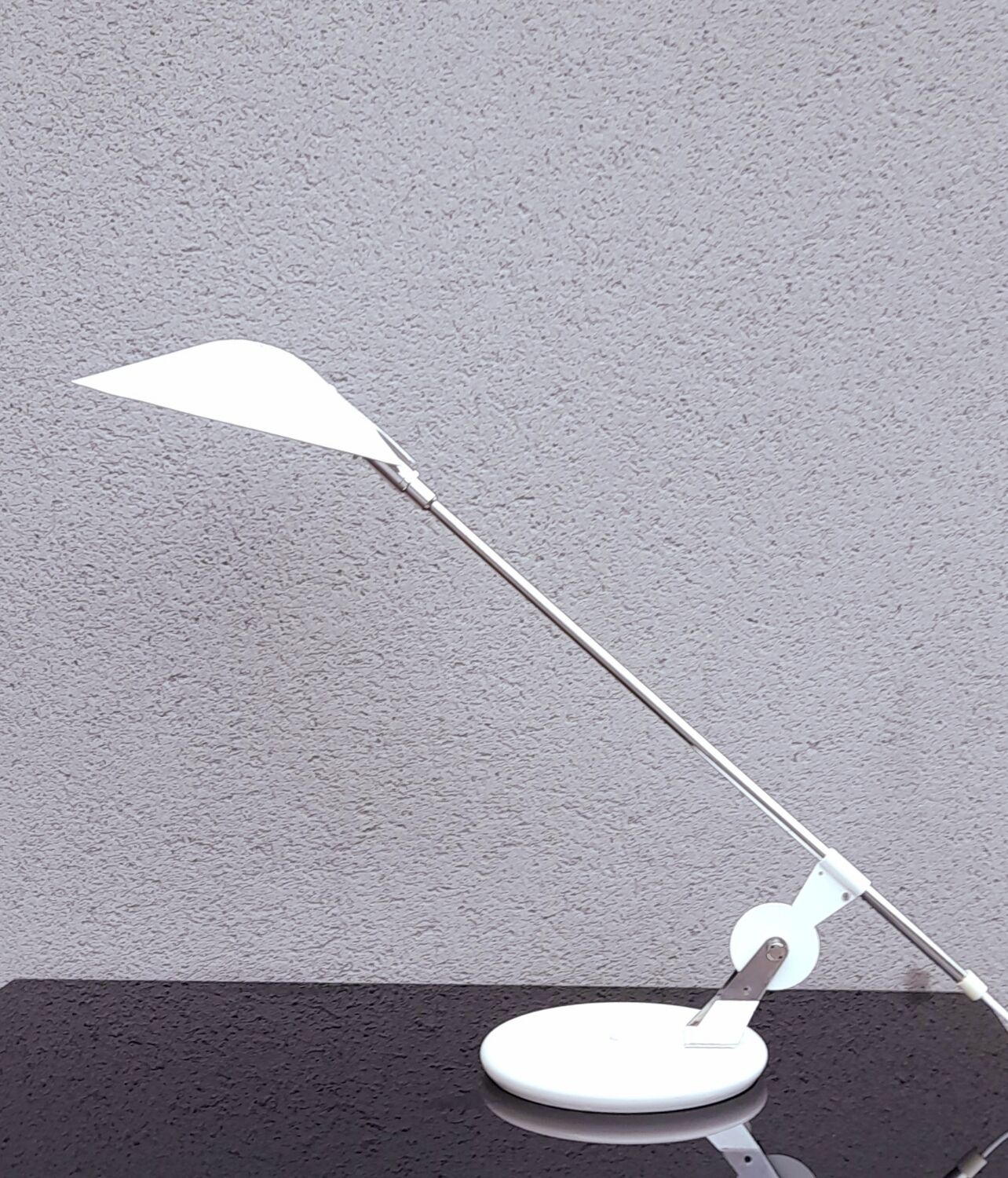 Aluminor 60s desk lamp