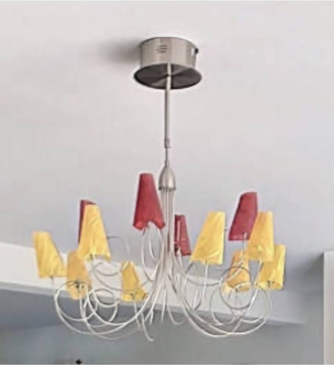 Suspension House Le Dauphin
