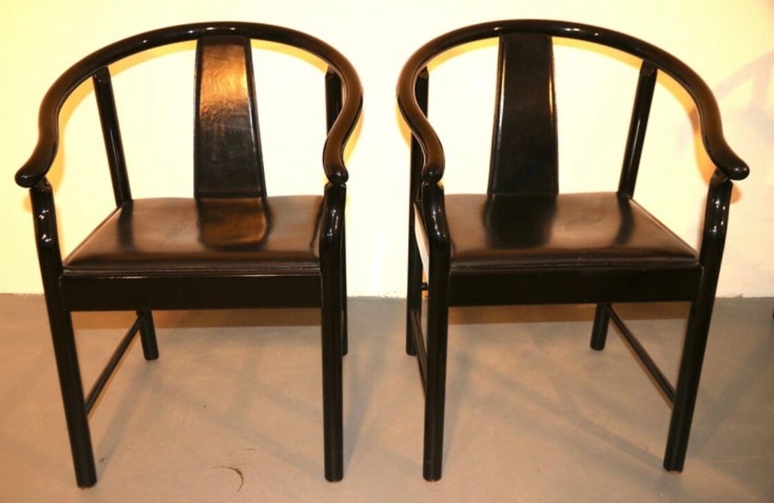 Set of 5 black lacquered leather dining chairs similar to China Chair Wegner