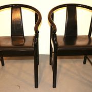 Set of 5 black lacquered leather dining chairs similar to China Chair Wegner