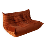 Canapé deux places Togo en velours orange ambré par Michel Ducaroy pour Ligne Roset, 1973