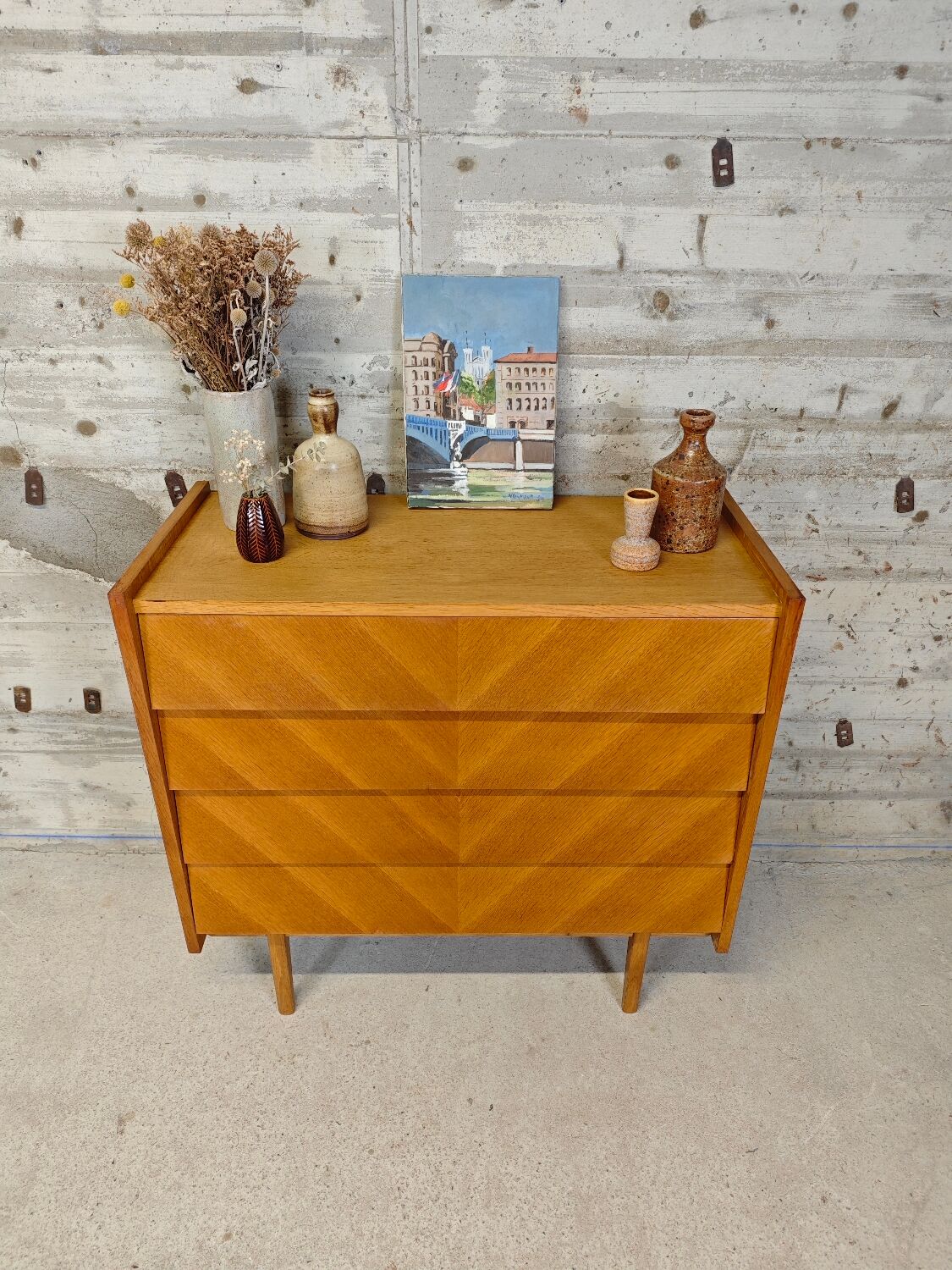 Vintage chest of drawers