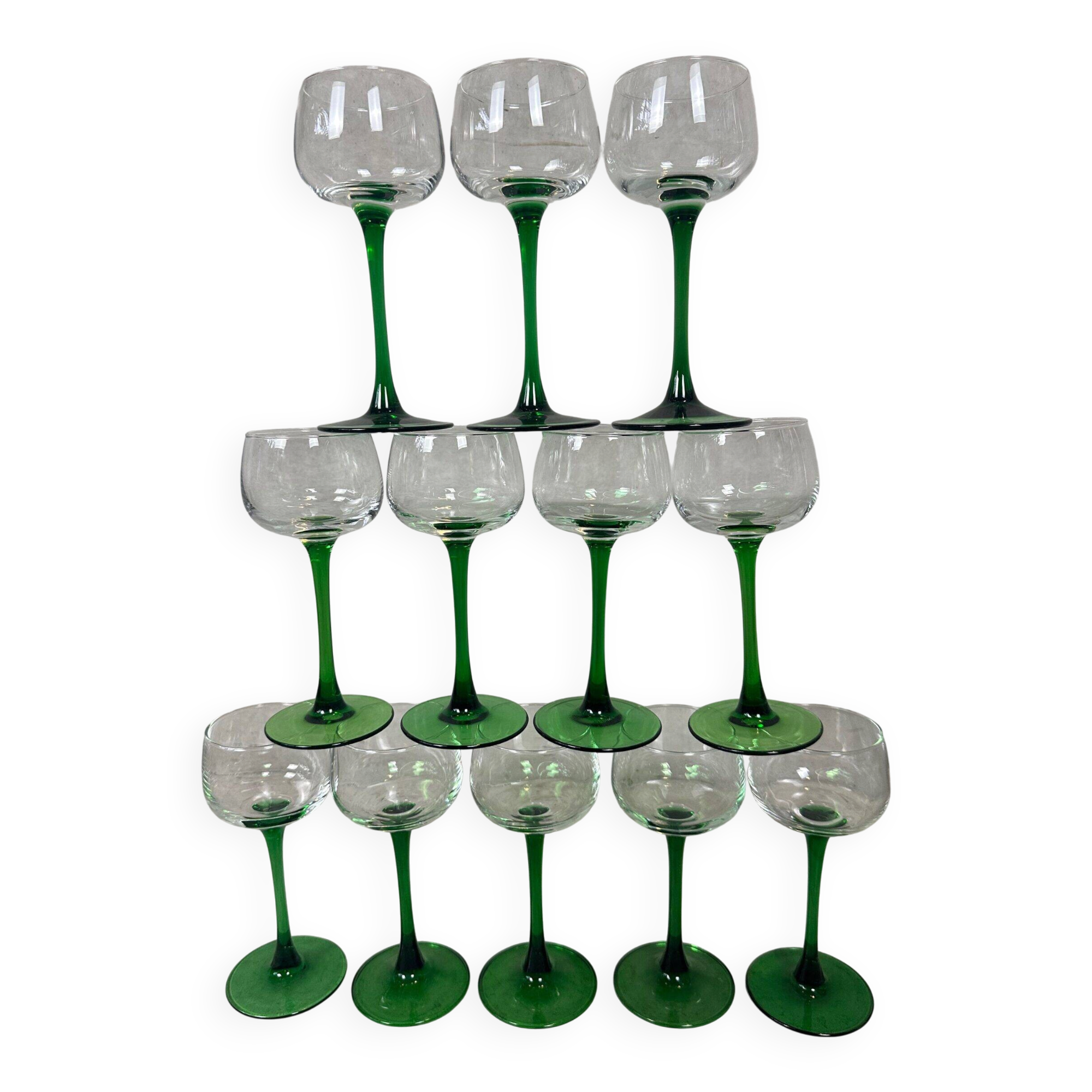 12x vintage wine glasses – Luminarc
