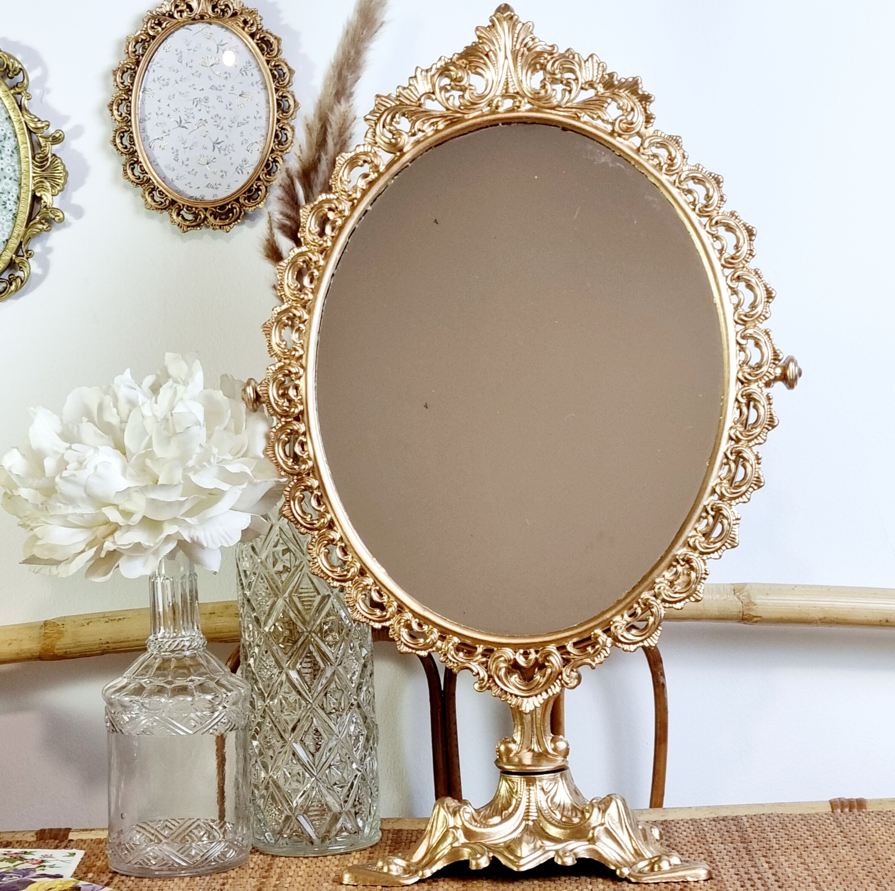 Golden metal psyche mirror 30x50cm