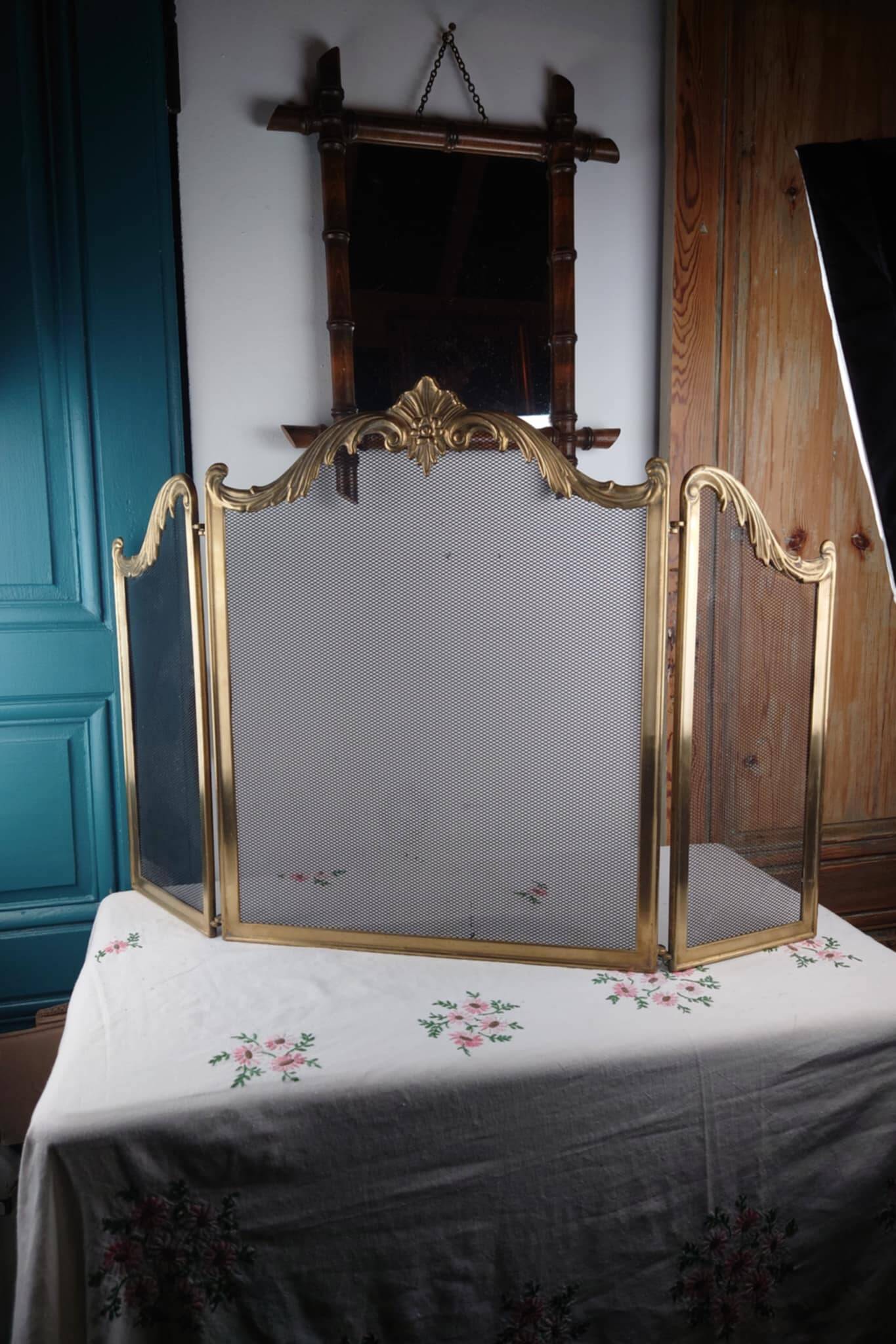 Antique Brass Fire Screen, Louis XV Style, L 83 cm / H 55 cm