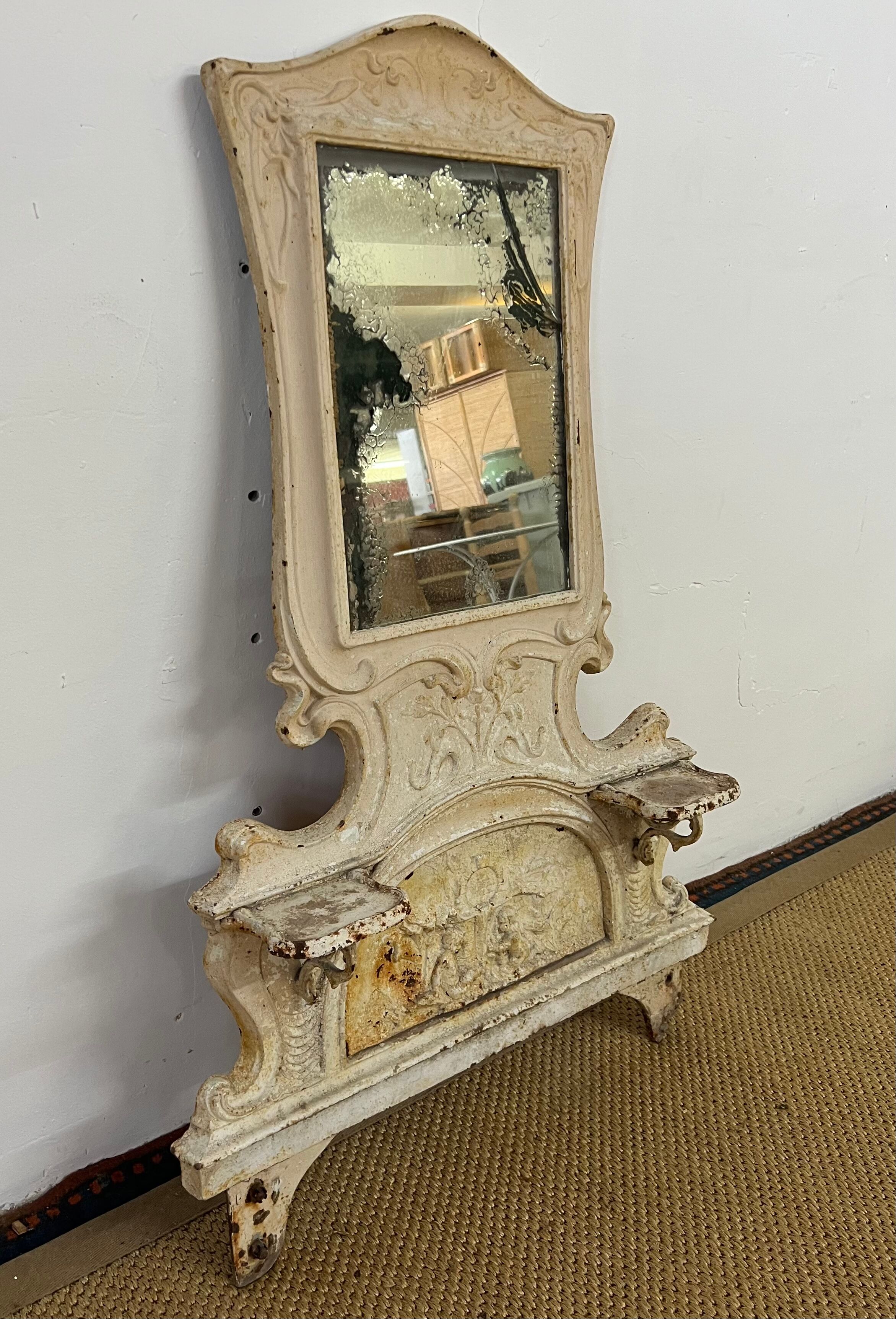 Art Nouveau metro fountain mirror