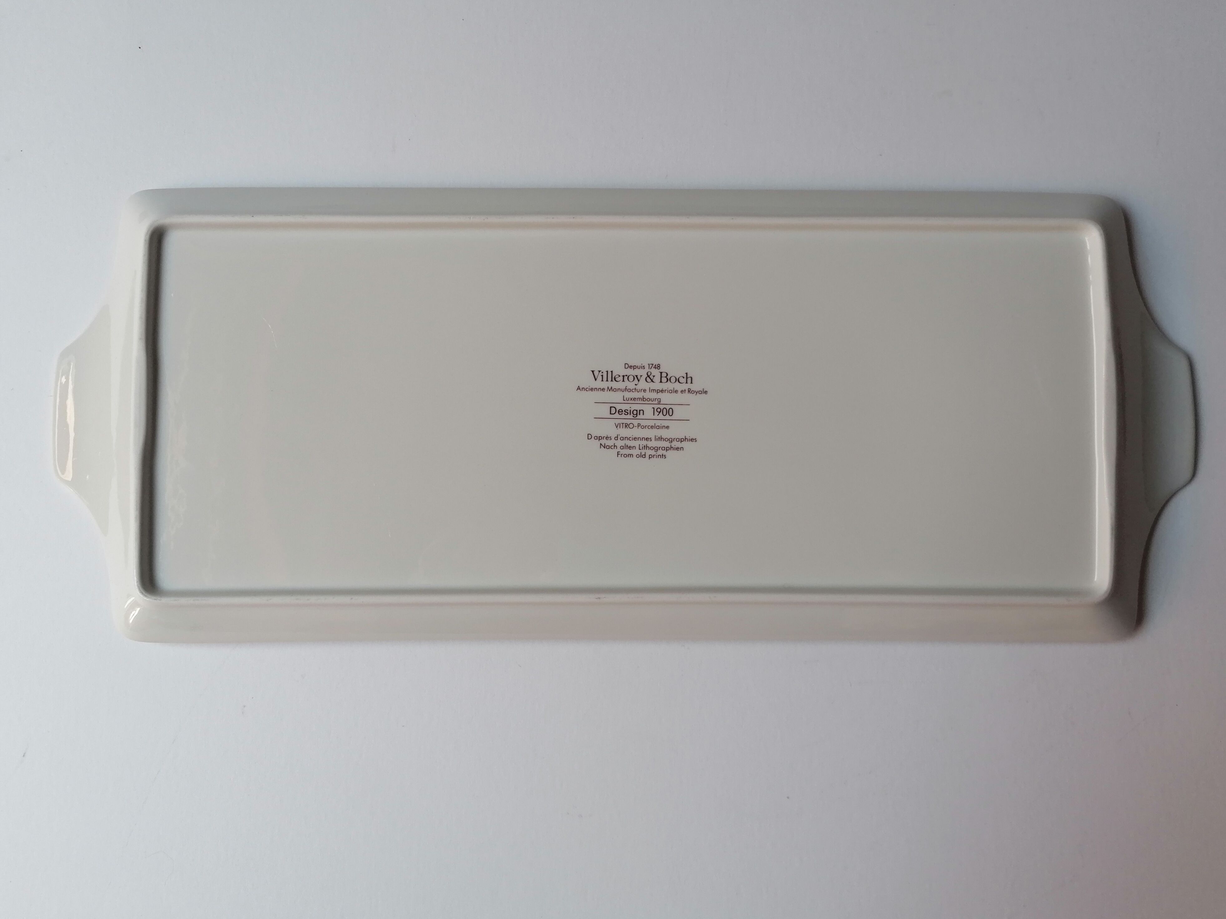 Villeroy and Boch cake dish