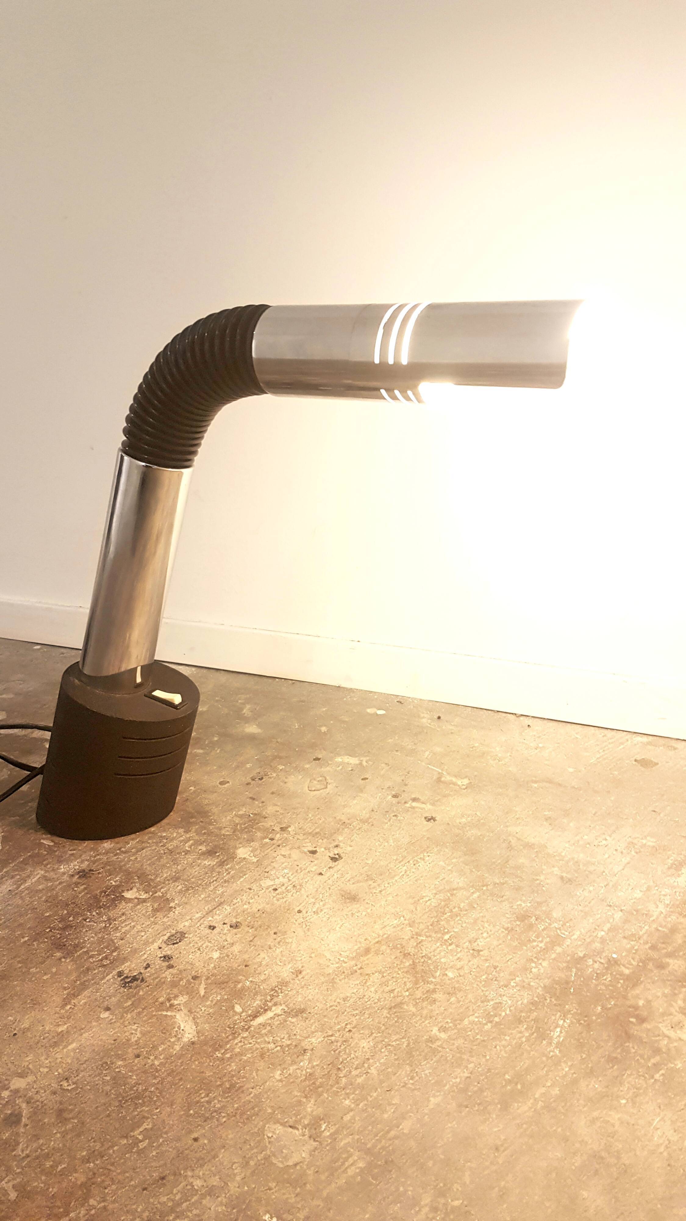 Vintage Italian Targetti Sankey 'Elbow' series Desk Lamp, Chrome and Flexible with metal foot, 1970s