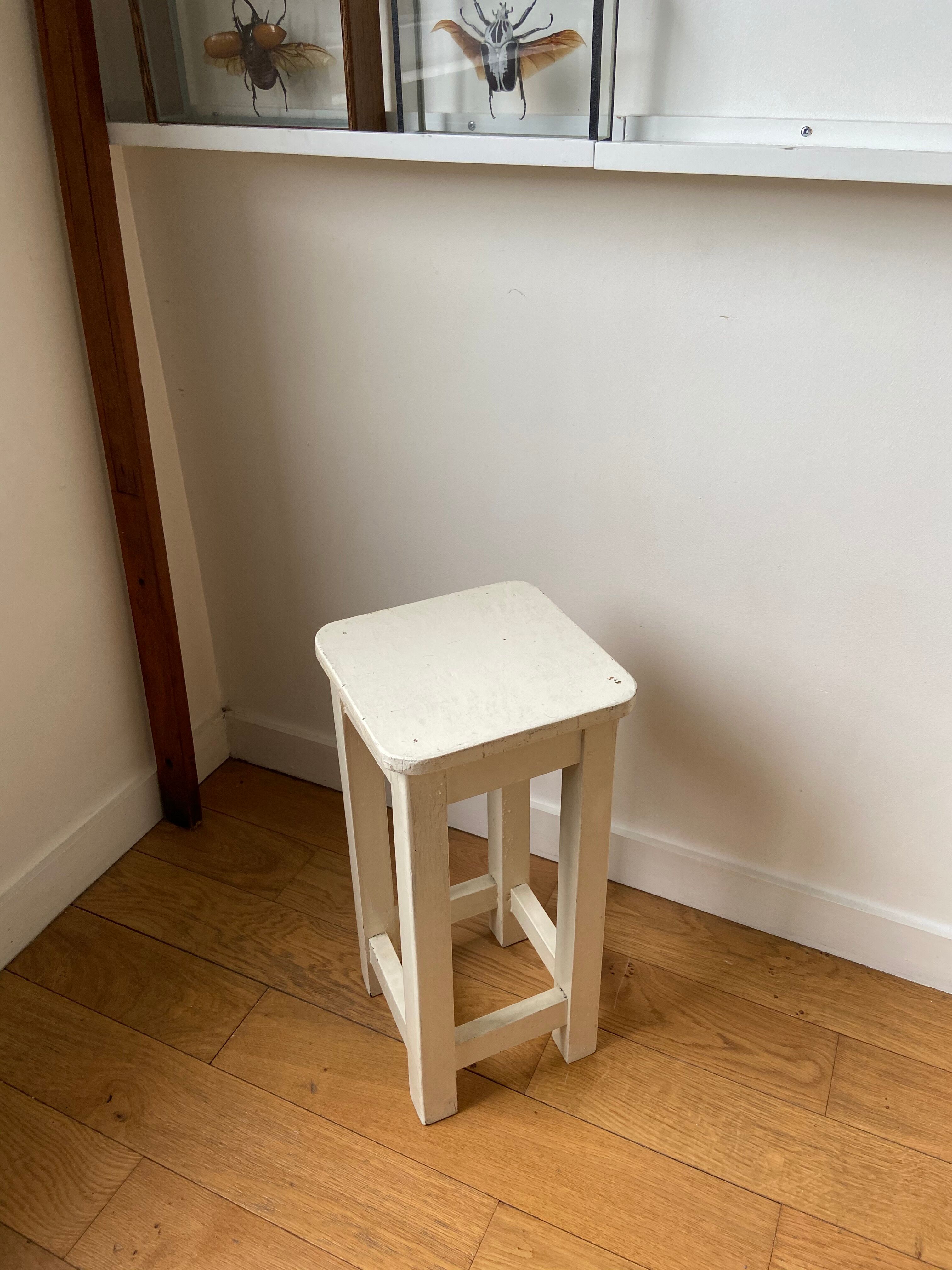 Tabouret en bois