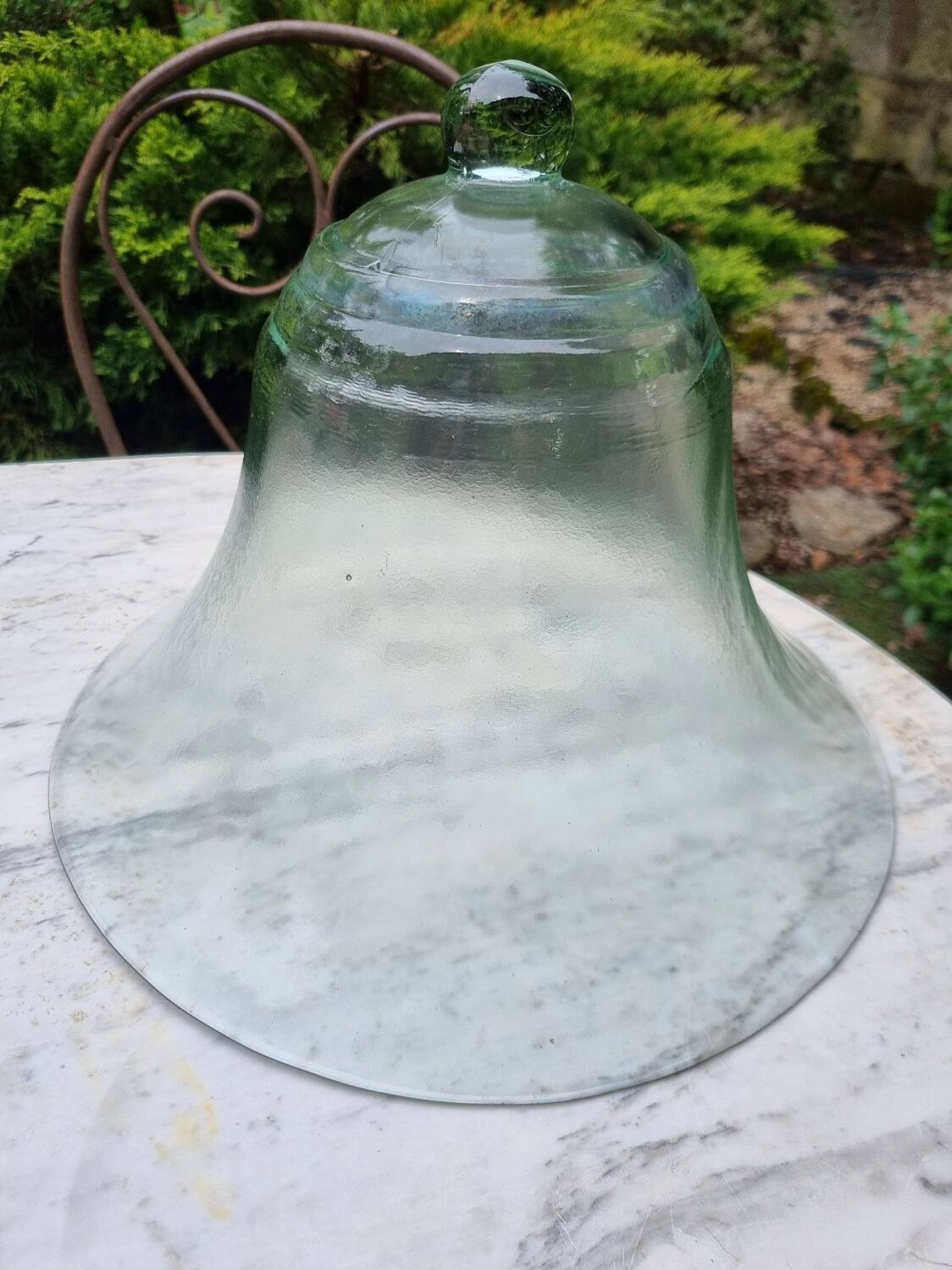 Ancienne cloche à melon dite de forçage