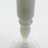 Vase en opaline blanche vintage