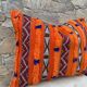 Magnifique coussin Kilim berbère vintage du Maroc