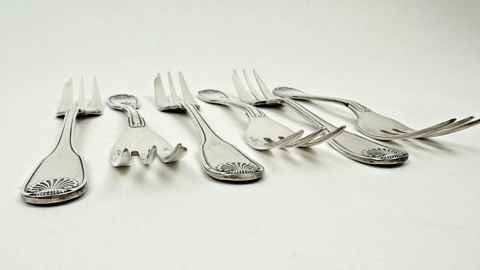 6 fourchettes à gâteau Christofle, ancien modèle Vendôme