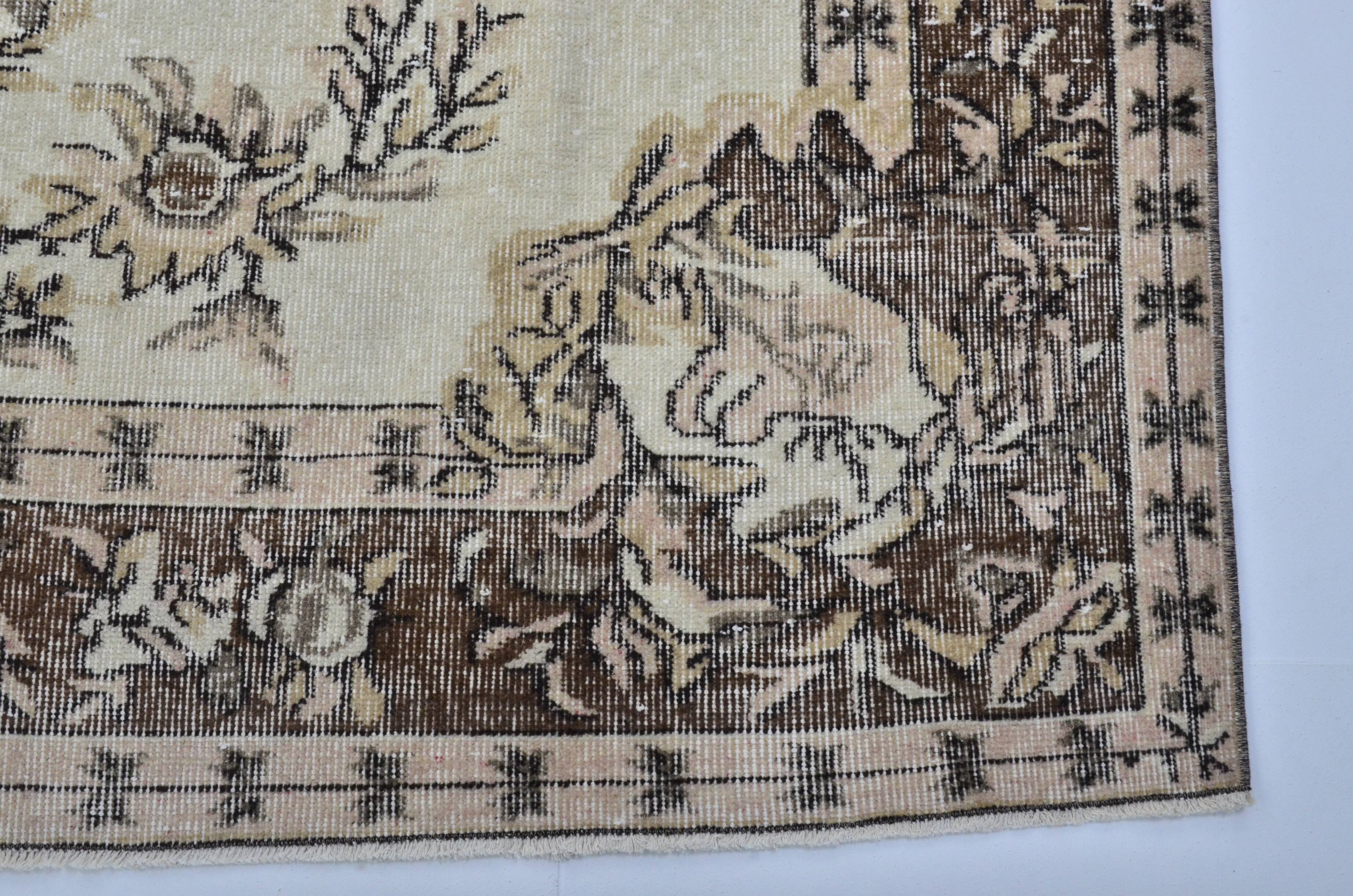 Tapis en laine Oushak SKU 3553