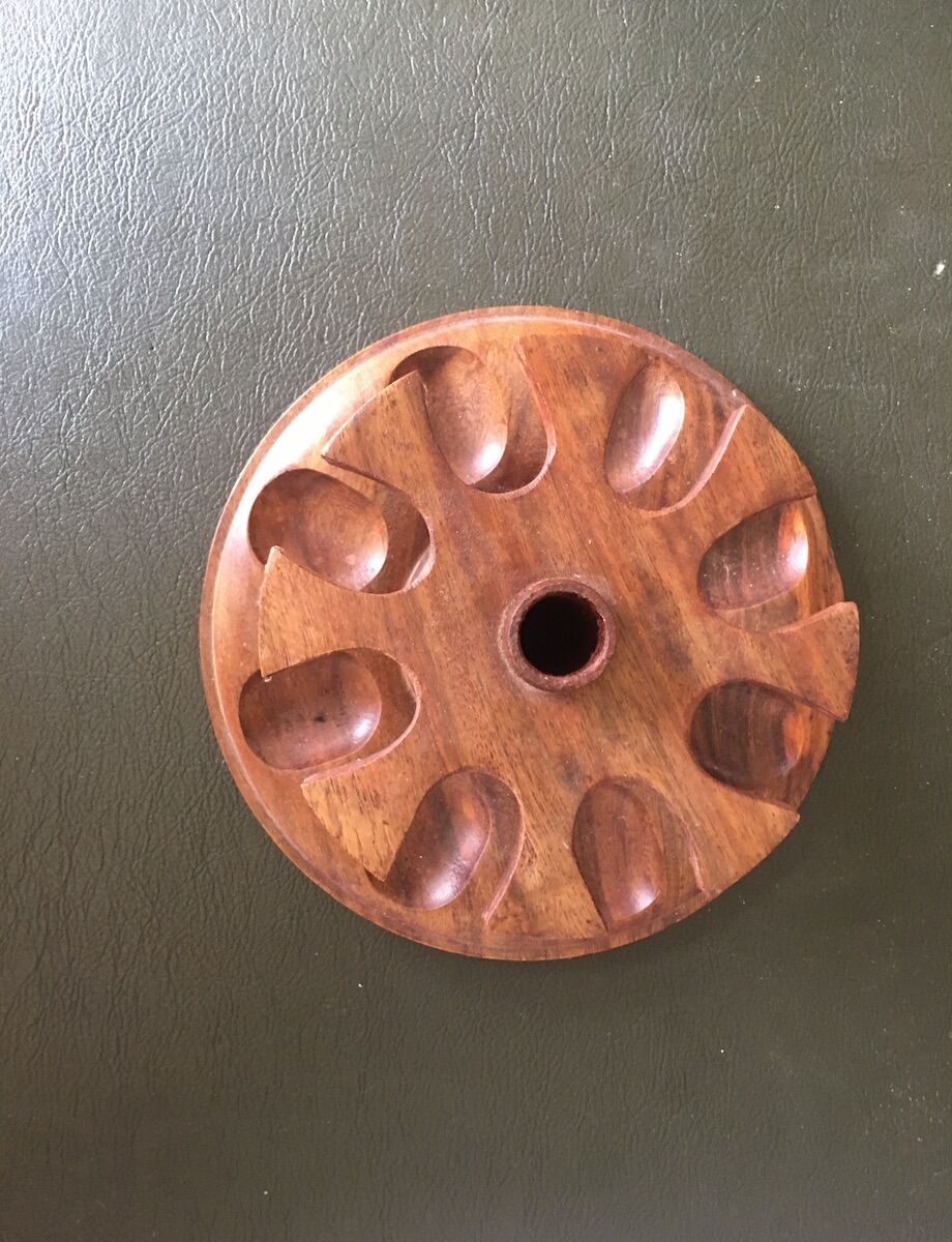 Round pipe holder 8 seats