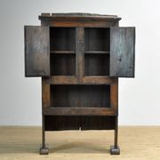 Cabinet en chêne espagnol, vers 1800