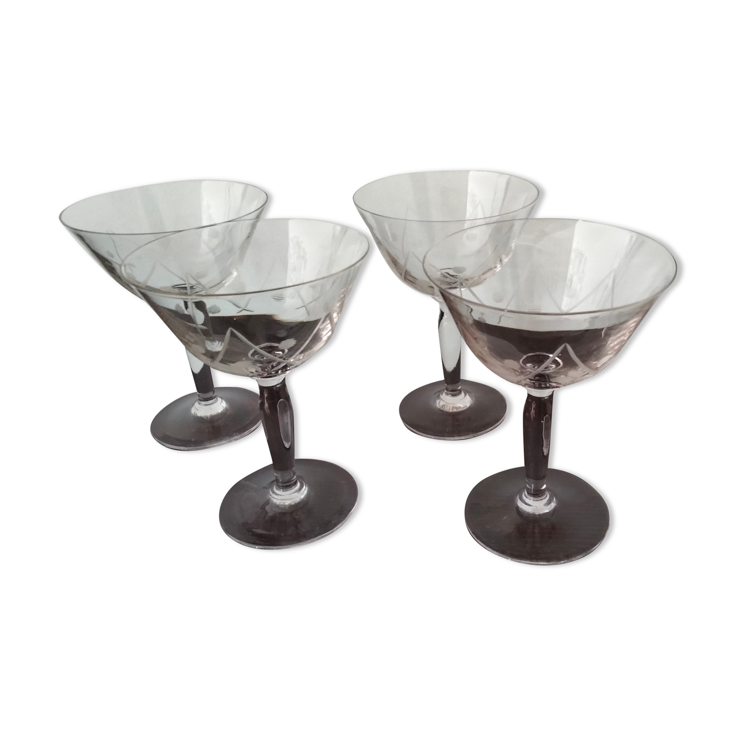 4 champagne glasses in engraved crystal