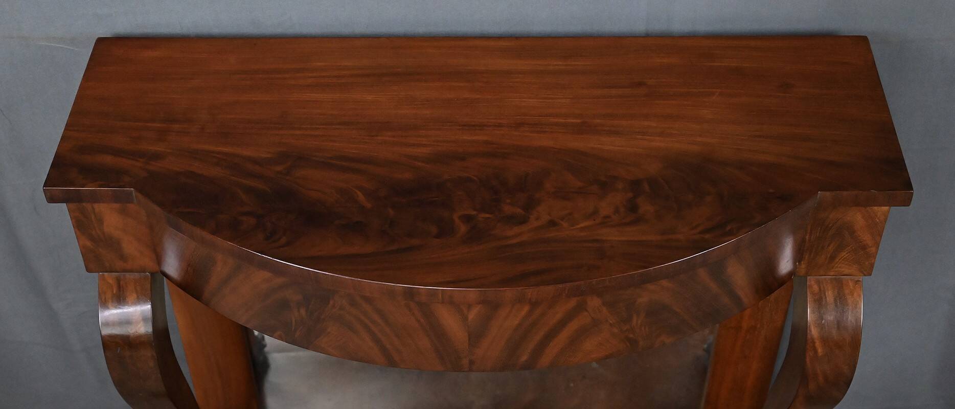 Mahogany console, Restoration period – first part of the 19th century.