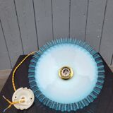 Serrated opaline suspension